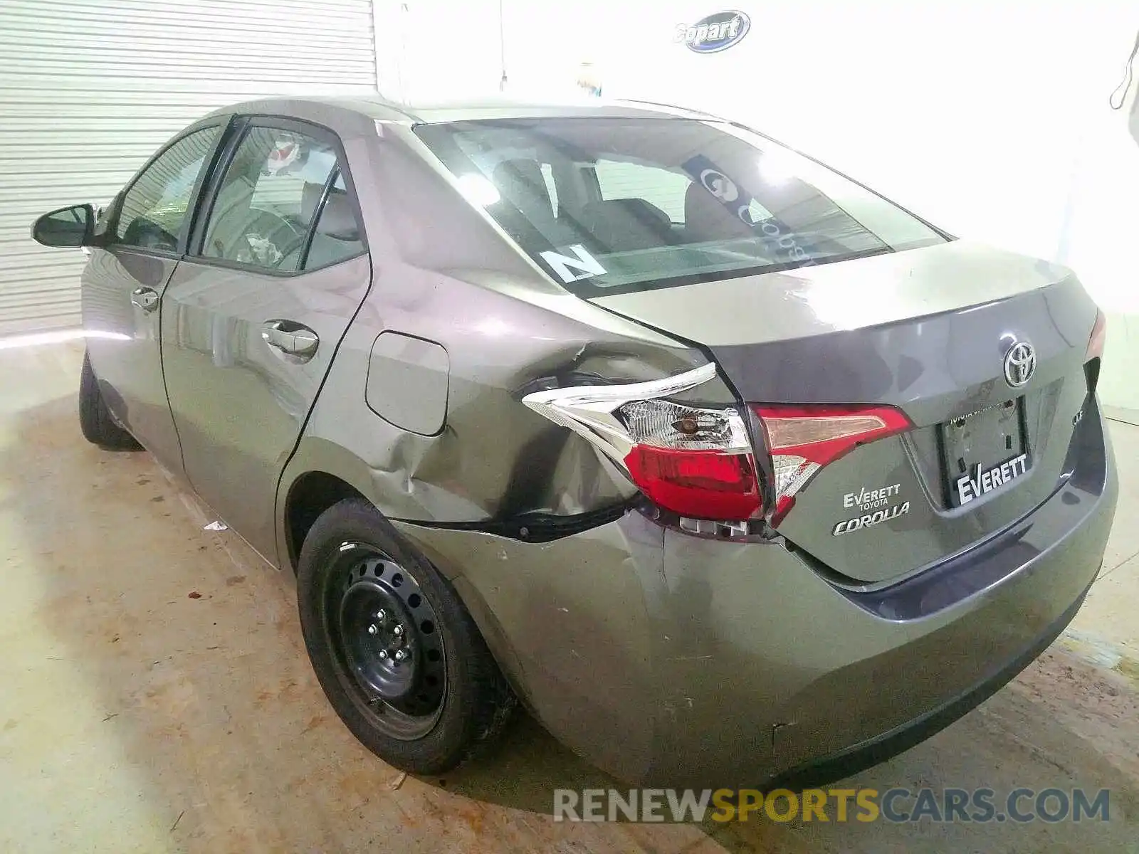 3 Photograph of a damaged car 2T1BURHE0KC165296 TOYOTA COROLLA 2019