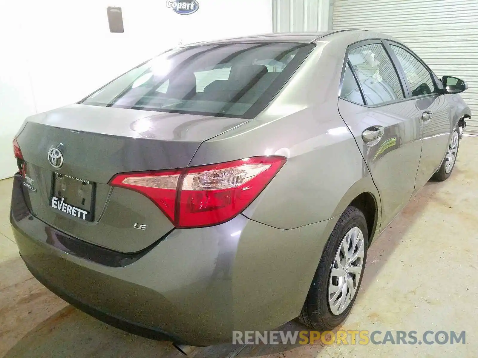 4 Photograph of a damaged car 2T1BURHE0KC165296 TOYOTA COROLLA 2019