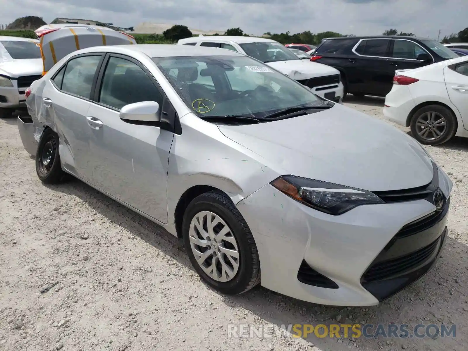 1 Photograph of a damaged car 2T1BURHE0KC165380 TOYOTA COROLLA 2019