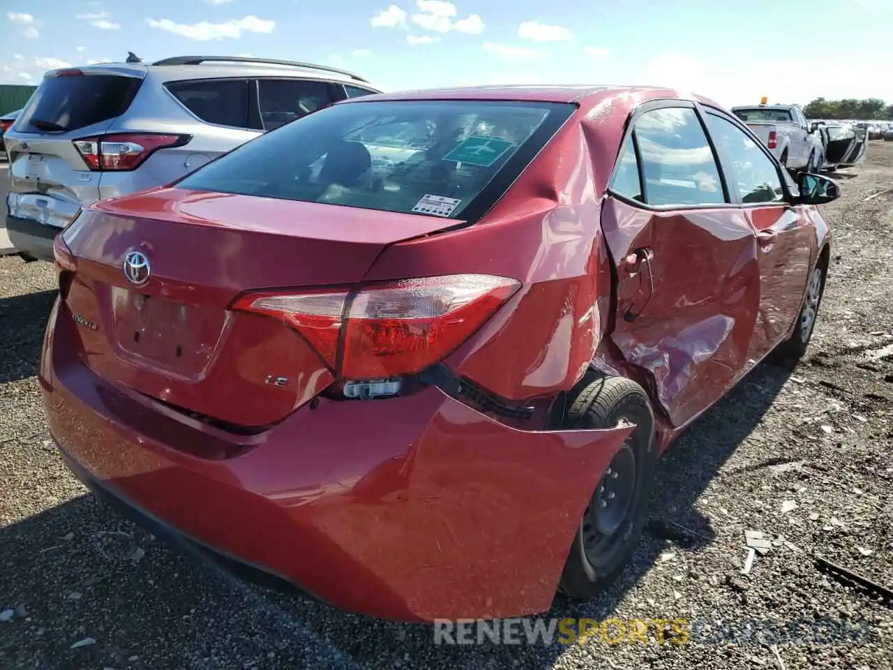 4 Photograph of a damaged car 2T1BURHE0KC165542 TOYOTA COROLLA 2019