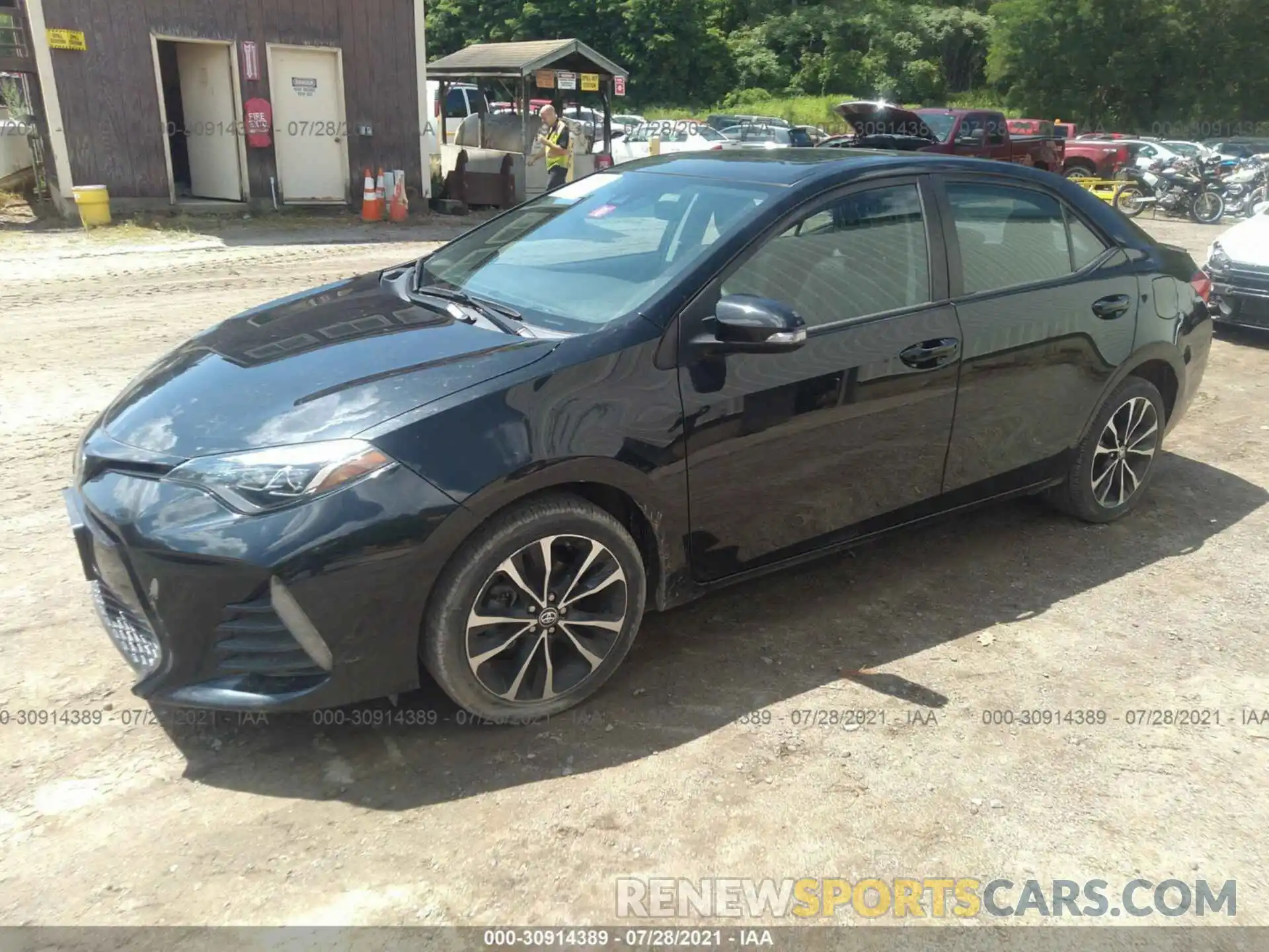 2 Фотография поврежденного автомобиля 2T1BURHE0KC165749 TOYOTA COROLLA 2019