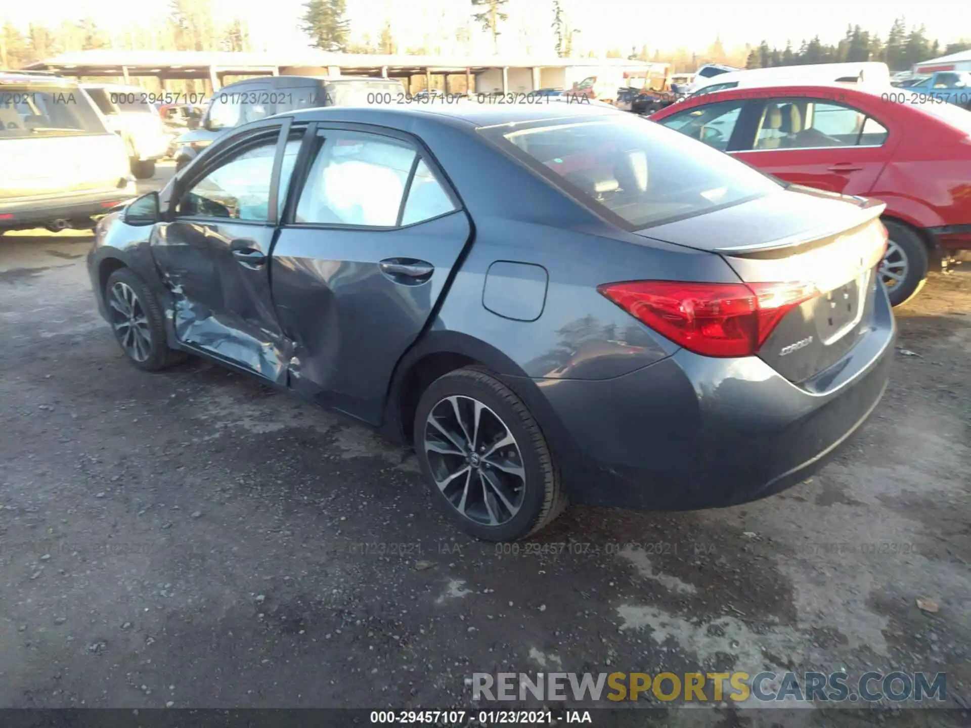 3 Photograph of a damaged car 2T1BURHE0KC166755 TOYOTA COROLLA 2019