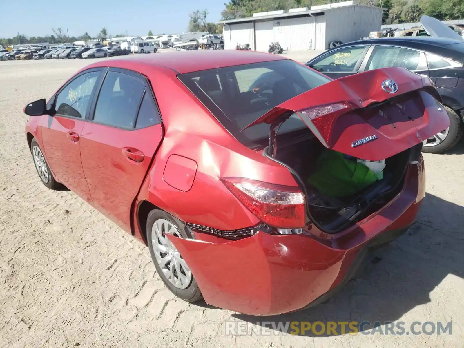 3 Photograph of a damaged car 2T1BURHE0KC167890 TOYOTA COROLLA 2019