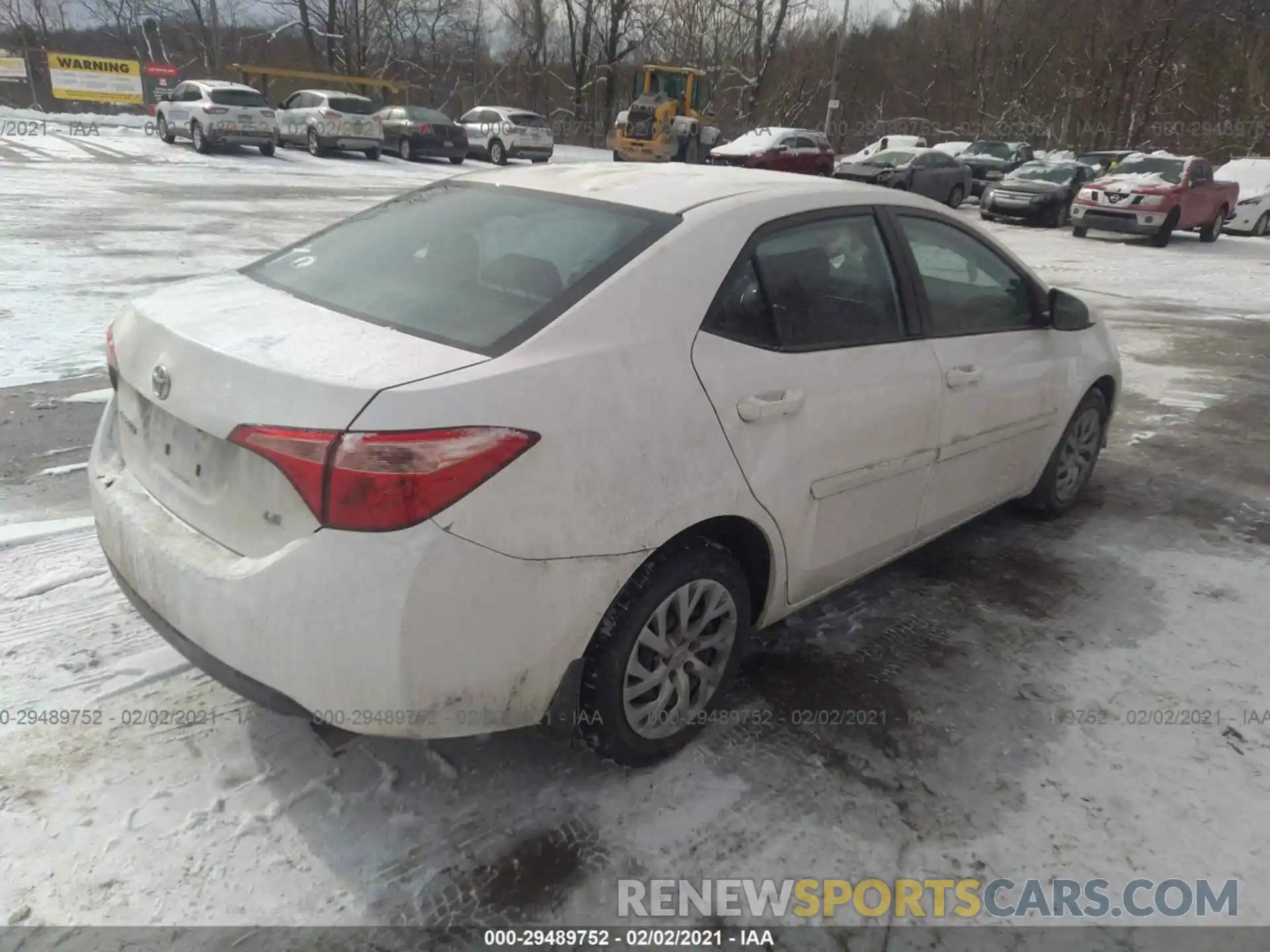 4 Photograph of a damaged car 2T1BURHE0KC168800 TOYOTA COROLLA 2019