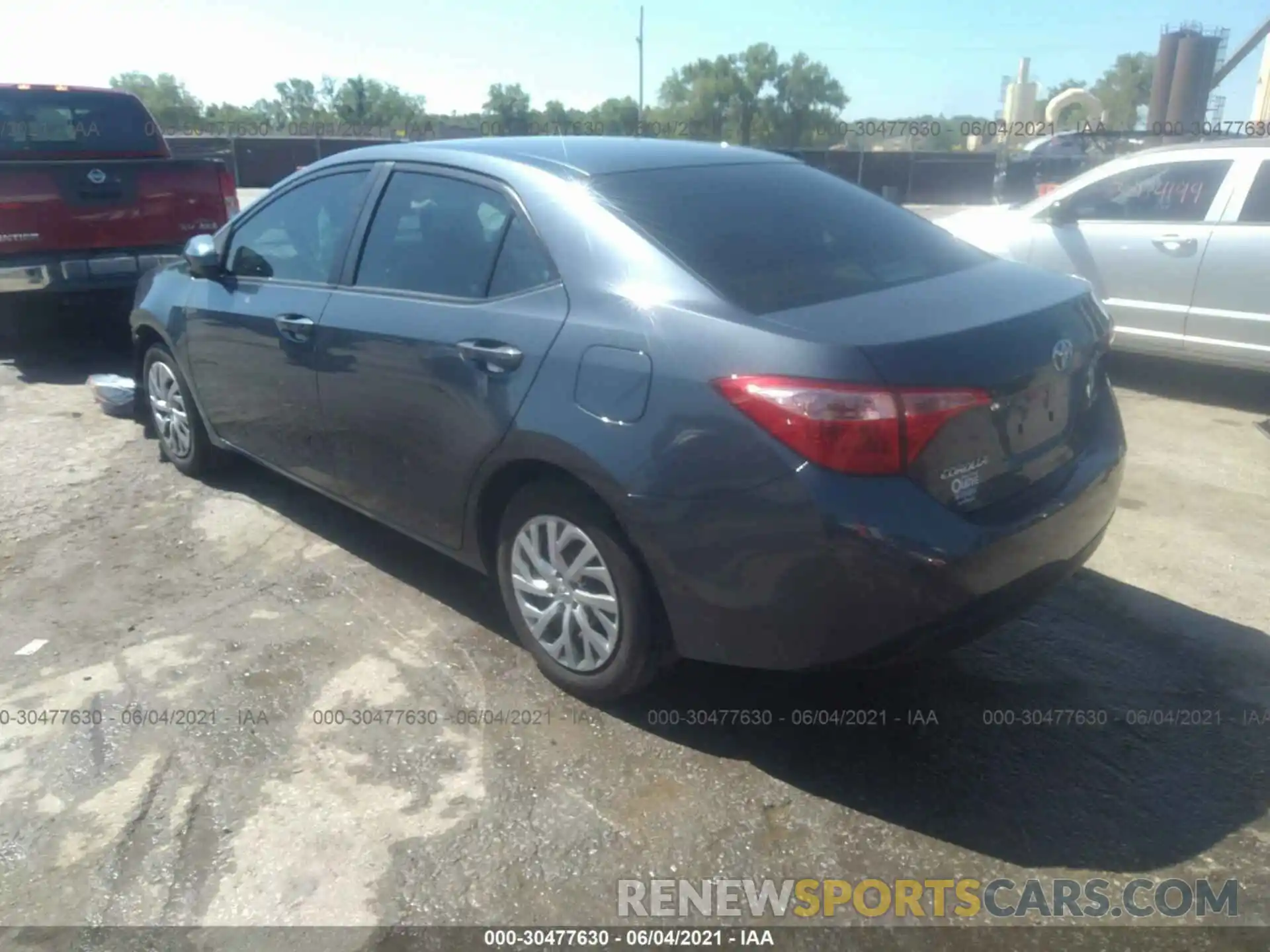 3 Photograph of a damaged car 2T1BURHE0KC169235 TOYOTA COROLLA 2019