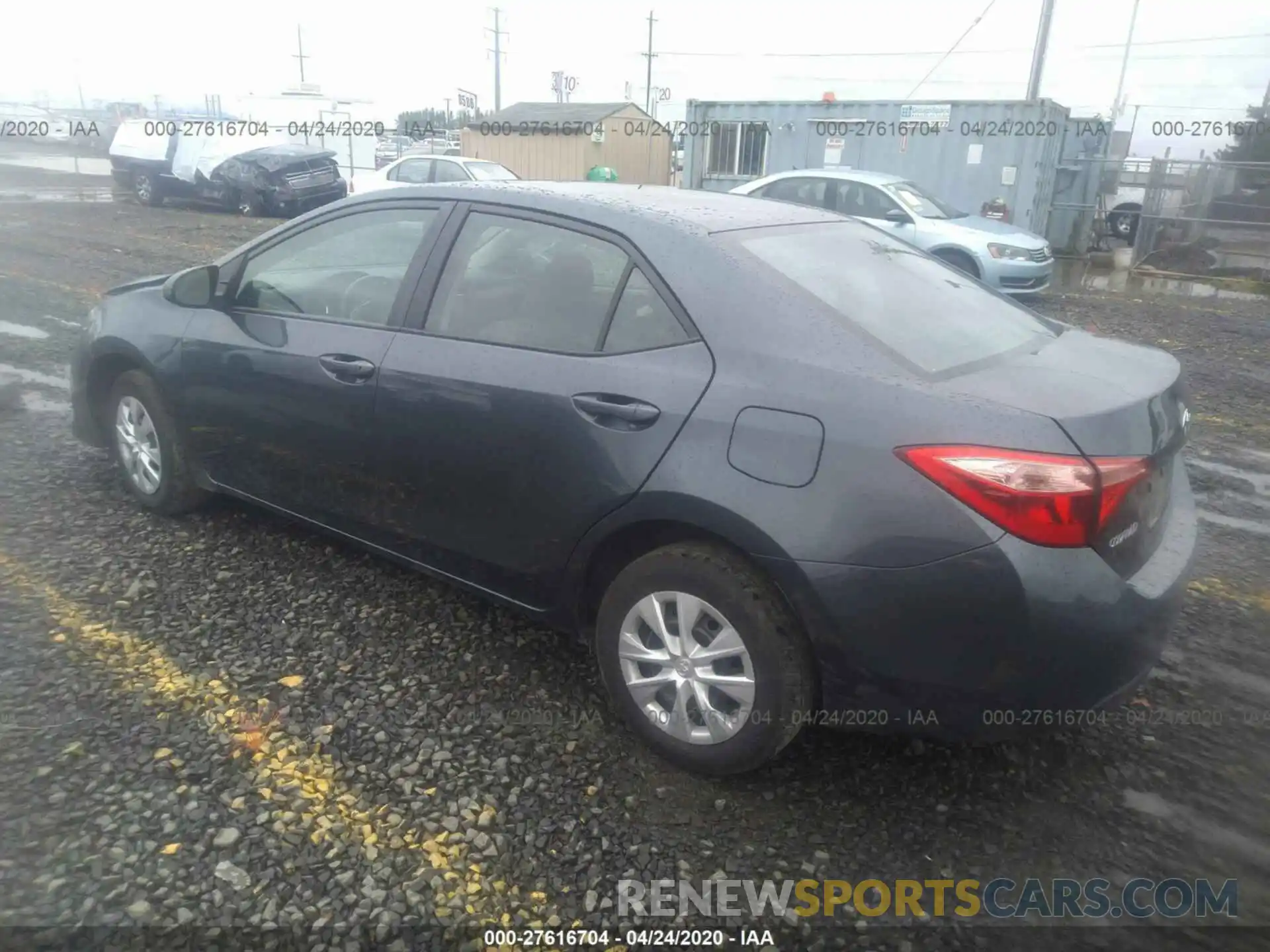 3 Photograph of a damaged car 2T1BURHE0KC169249 TOYOTA COROLLA 2019