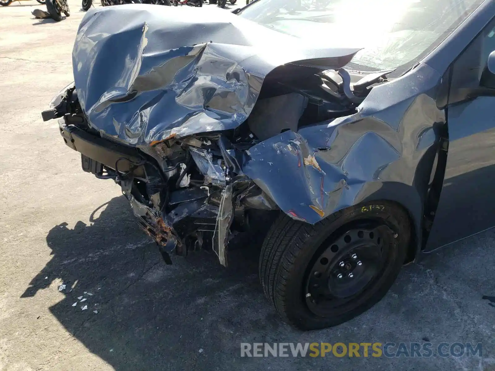 9 Photograph of a damaged car 2T1BURHE0KC170126 TOYOTA COROLLA 2019