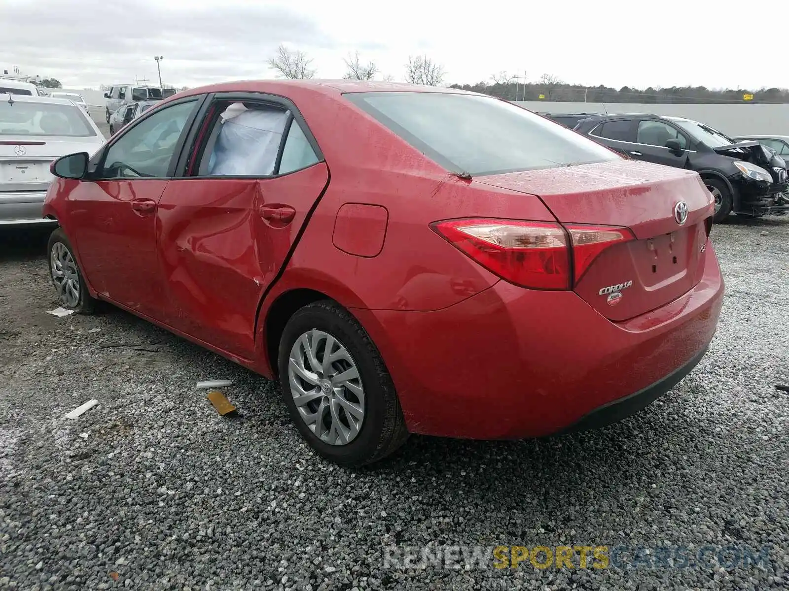 3 Photograph of a damaged car 2T1BURHE0KC171468 TOYOTA COROLLA 2019