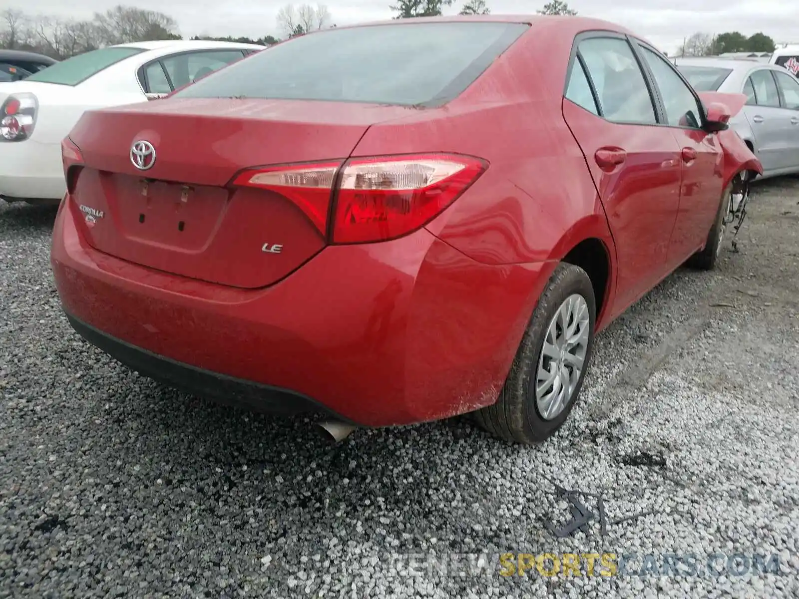 4 Photograph of a damaged car 2T1BURHE0KC171468 TOYOTA COROLLA 2019