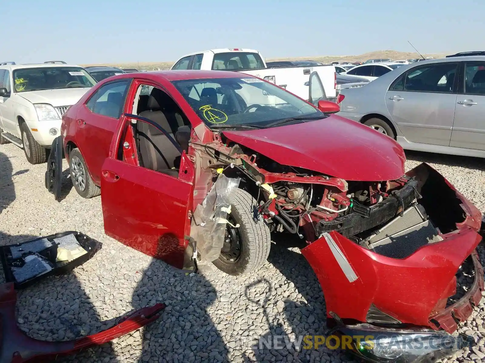 1 Photograph of a damaged car 2T1BURHE0KC171583 TOYOTA COROLLA 2019