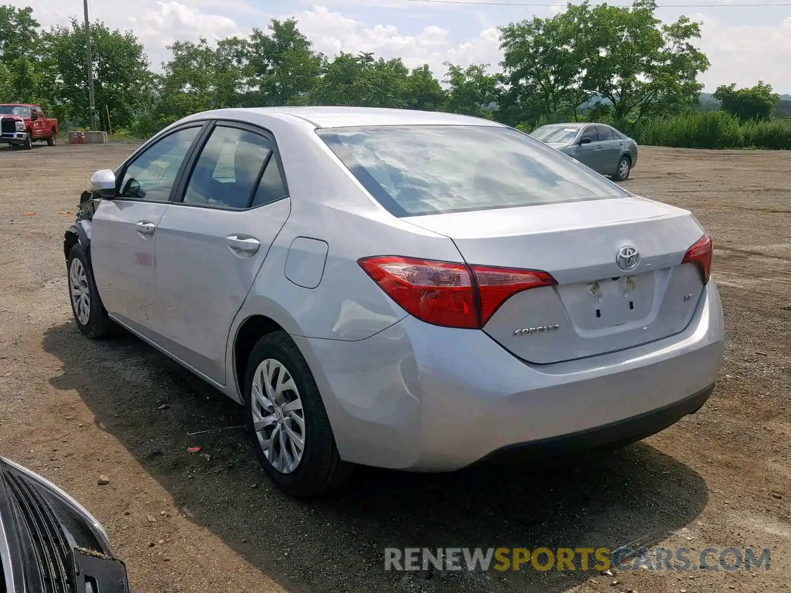 3 Photograph of a damaged car 2T1BURHE0KC171731 TOYOTA COROLLA 2019