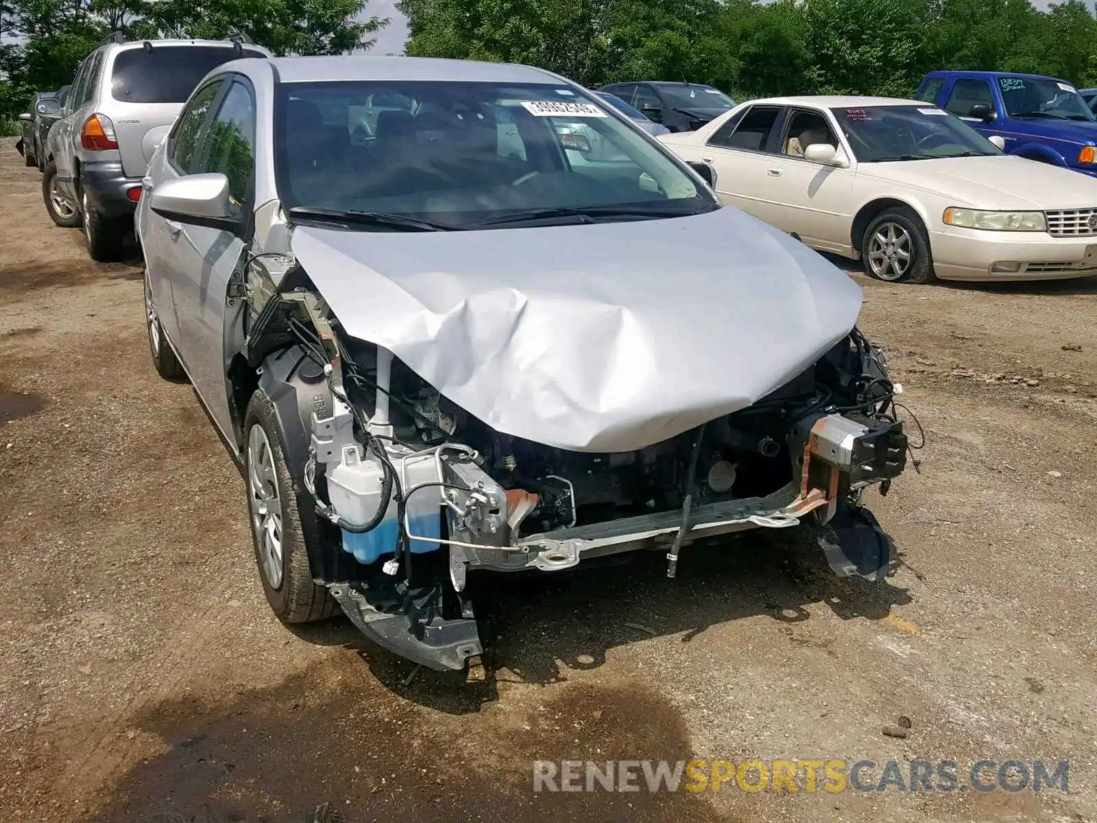 9 Photograph of a damaged car 2T1BURHE0KC171731 TOYOTA COROLLA 2019