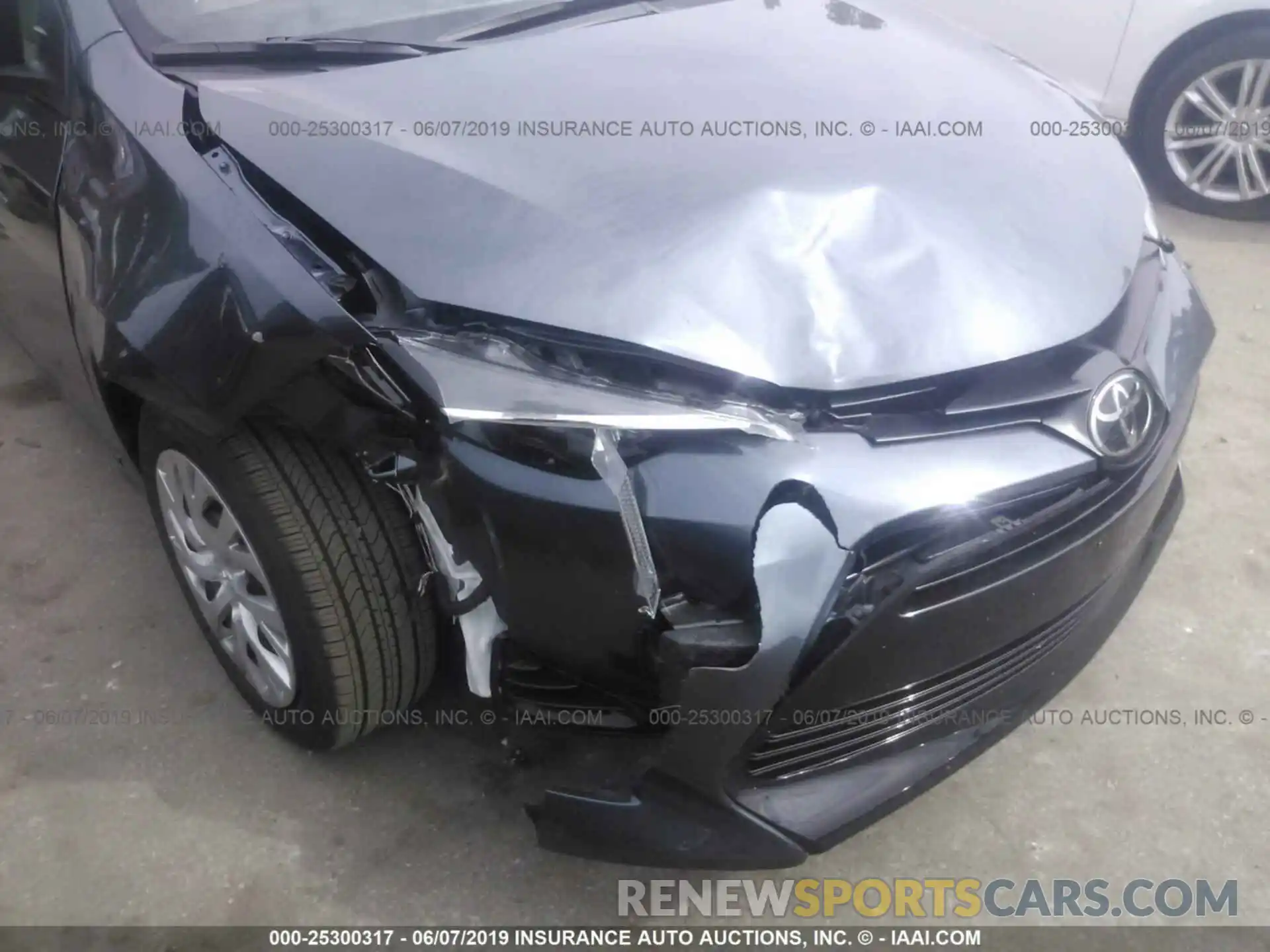 6 Photograph of a damaged car 2T1BURHE0KC171843 TOYOTA COROLLA 2019