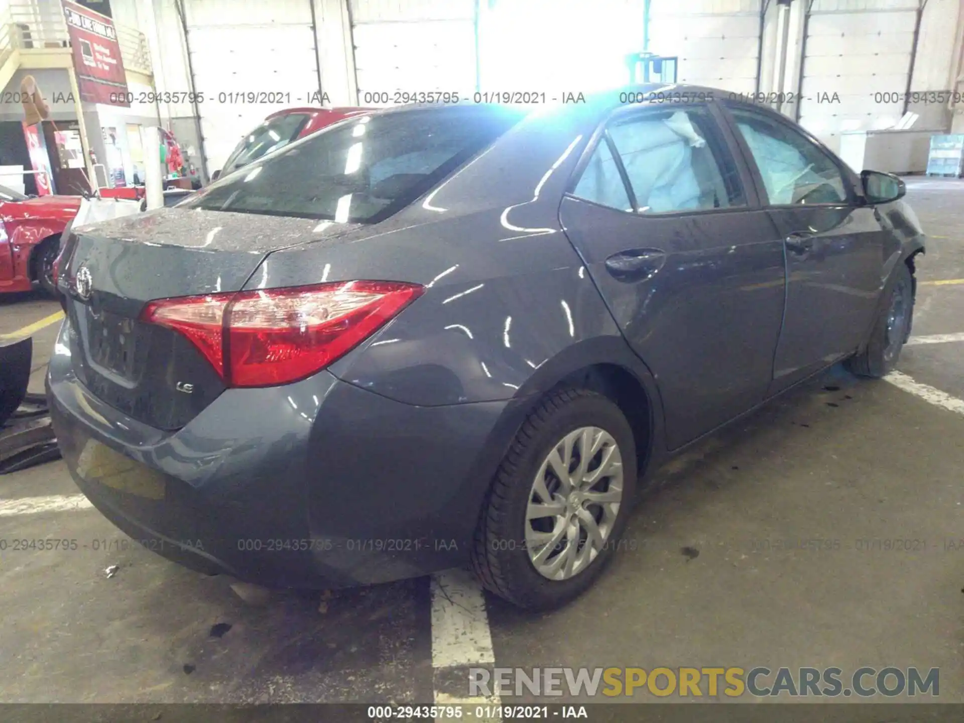 4 Photograph of a damaged car 2T1BURHE0KC172295 TOYOTA COROLLA 2019