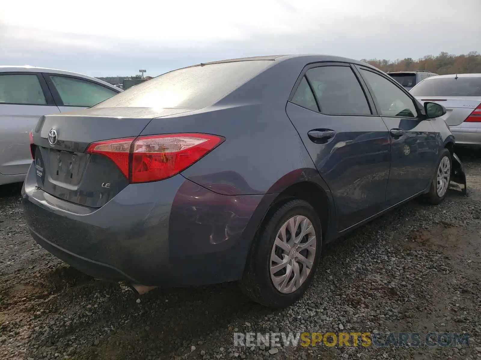 4 Photograph of a damaged car 2T1BURHE0KC172779 TOYOTA COROLLA 2019