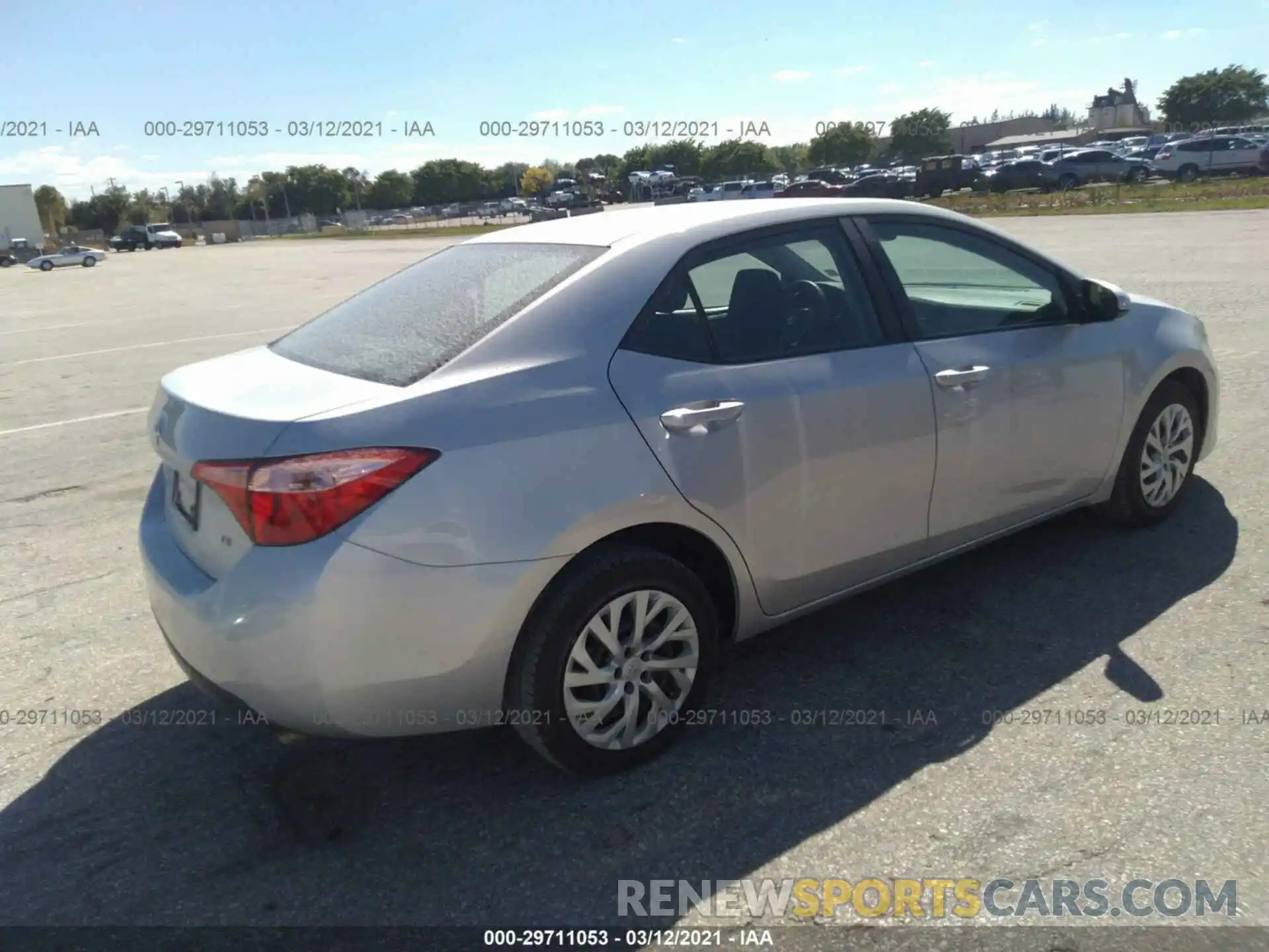 4 Photograph of a damaged car 2T1BURHE0KC172877 TOYOTA COROLLA 2019