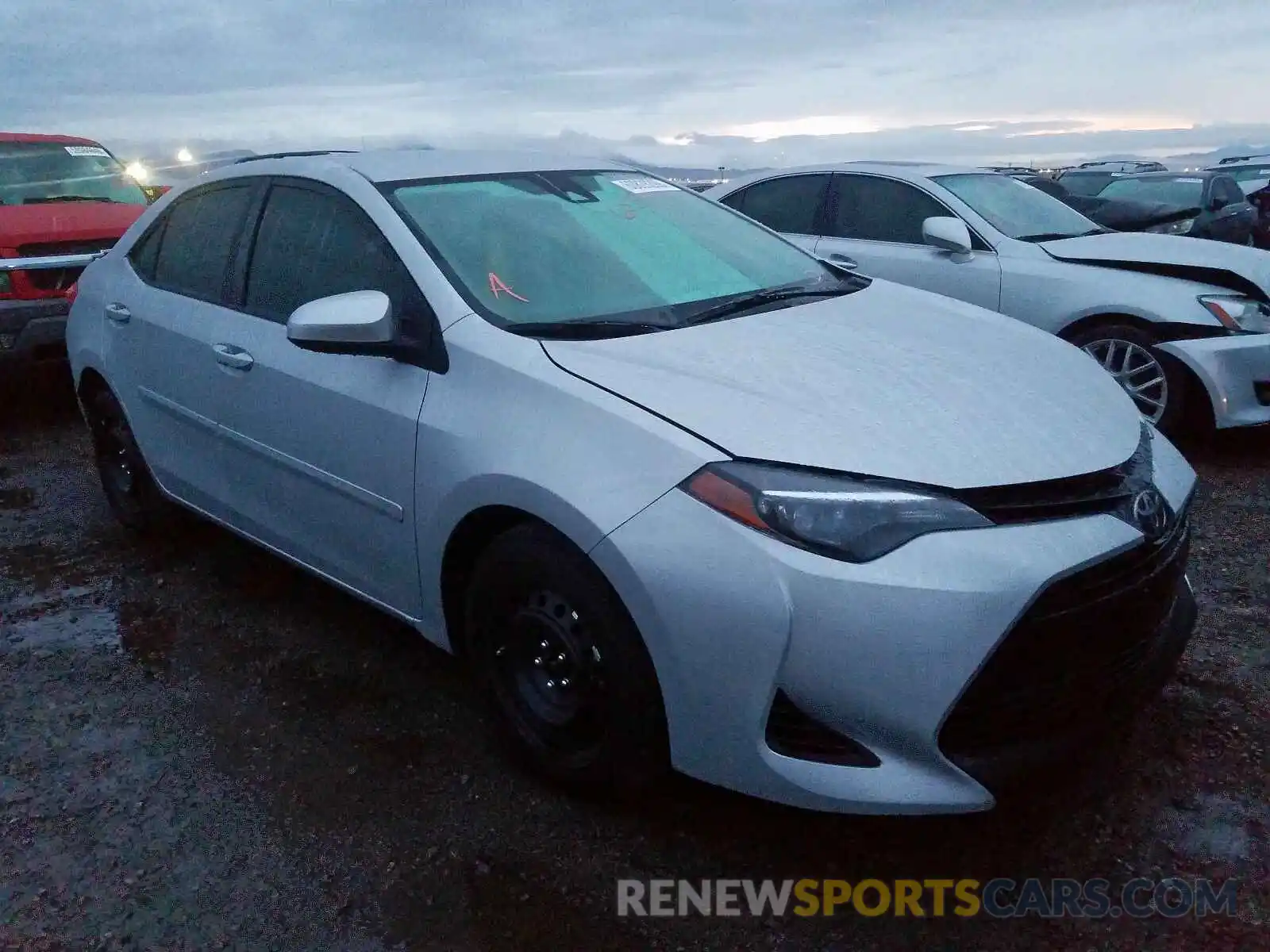 1 Photograph of a damaged car 2T1BURHE0KC172927 TOYOTA COROLLA 2019