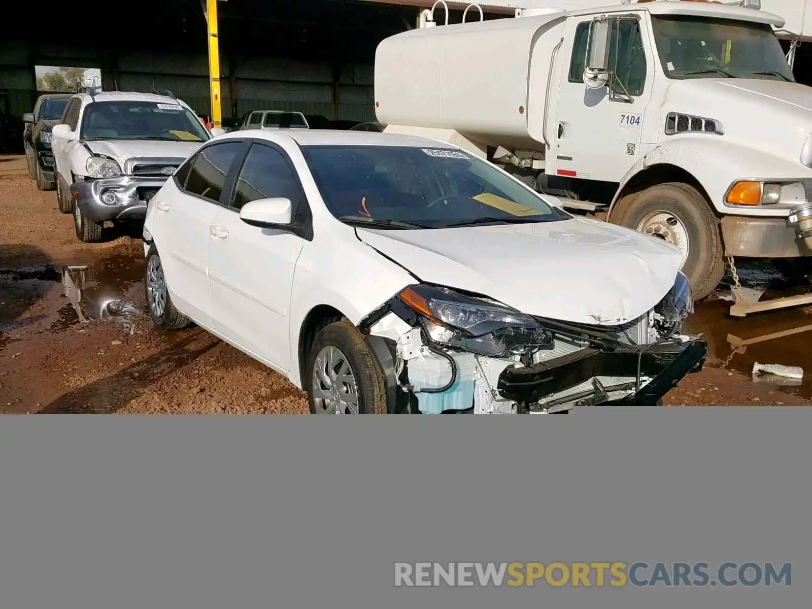 1 Photograph of a damaged car 2T1BURHE0KC172958 TOYOTA COROLLA 2019