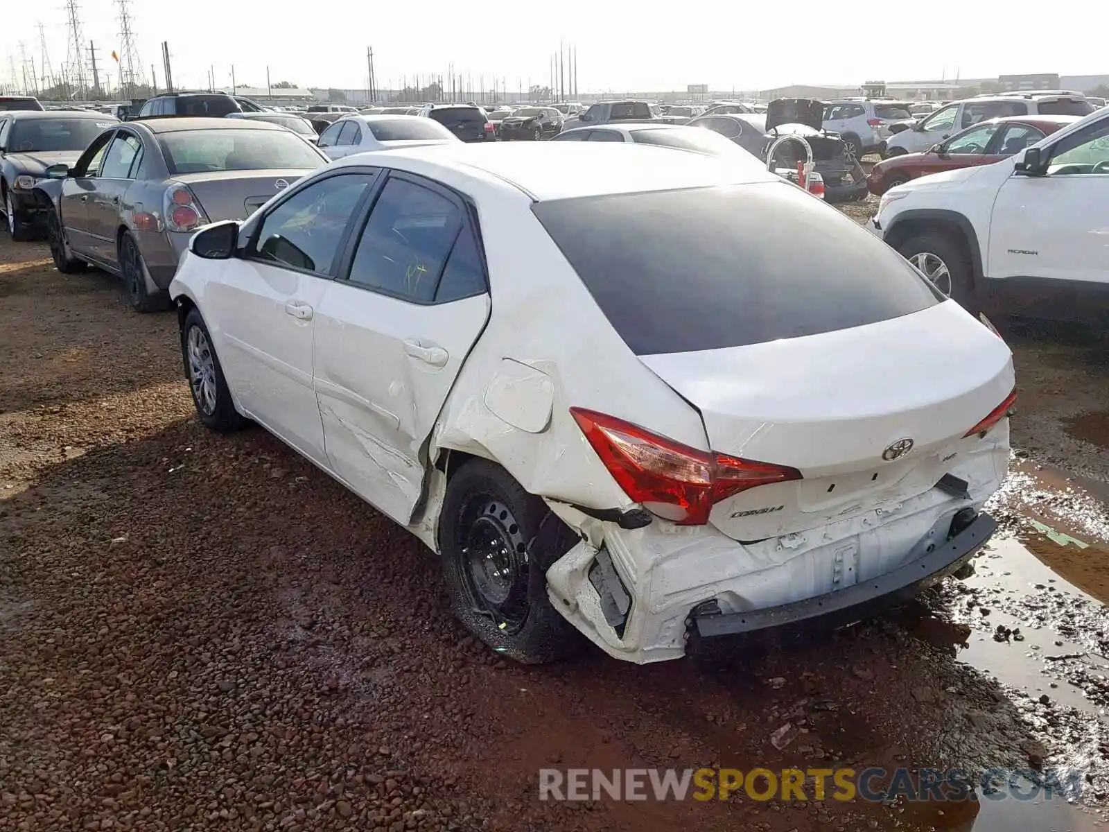 3 Photograph of a damaged car 2T1BURHE0KC172958 TOYOTA COROLLA 2019