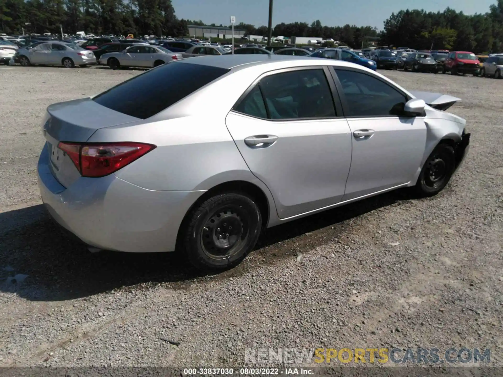 4 Photograph of a damaged car 2T1BURHE0KC173317 TOYOTA COROLLA 2019