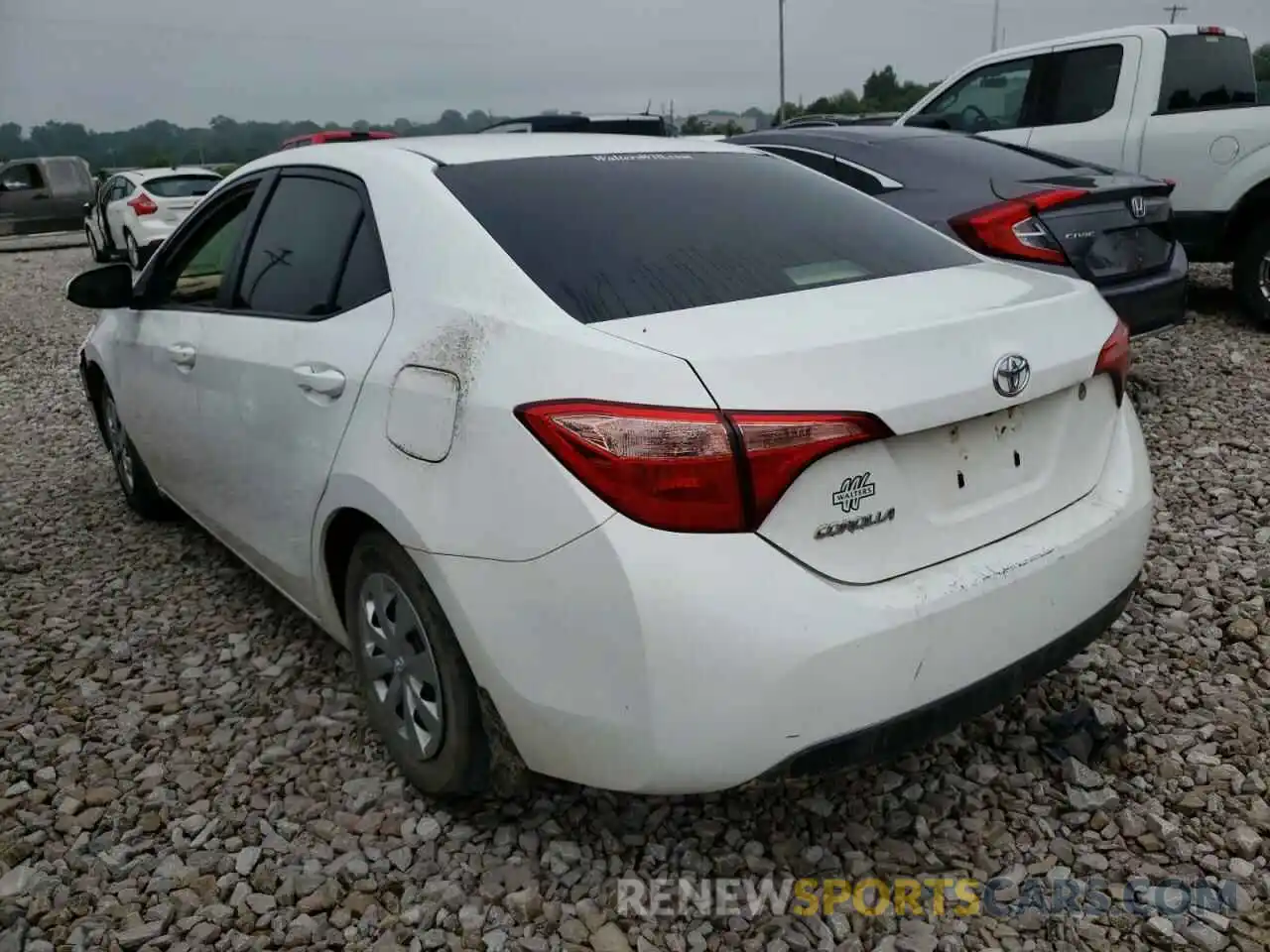 3 Photograph of a damaged car 2T1BURHE0KC174192 TOYOTA COROLLA 2019