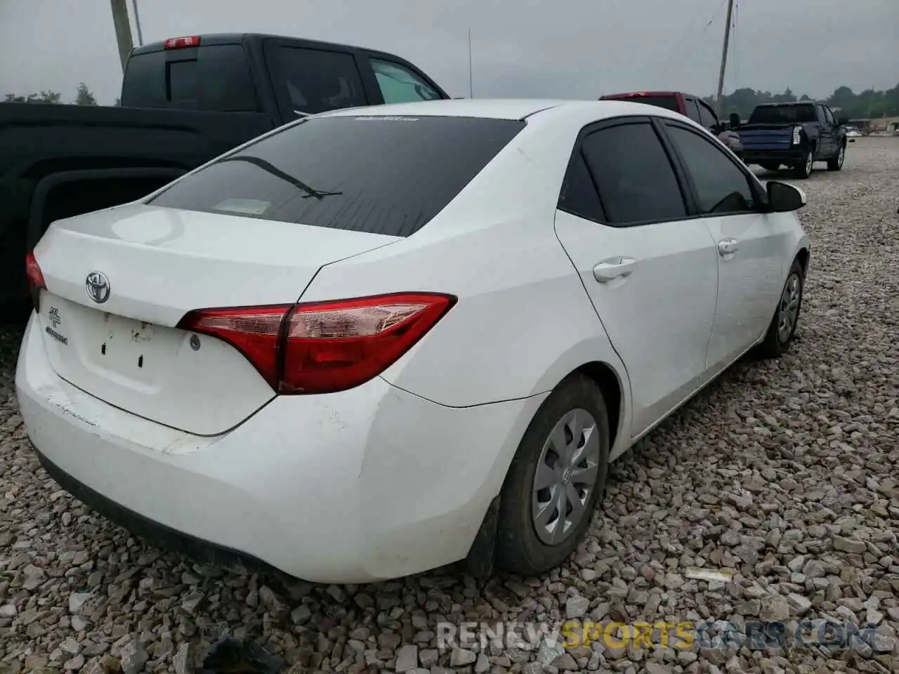 4 Photograph of a damaged car 2T1BURHE0KC174192 TOYOTA COROLLA 2019