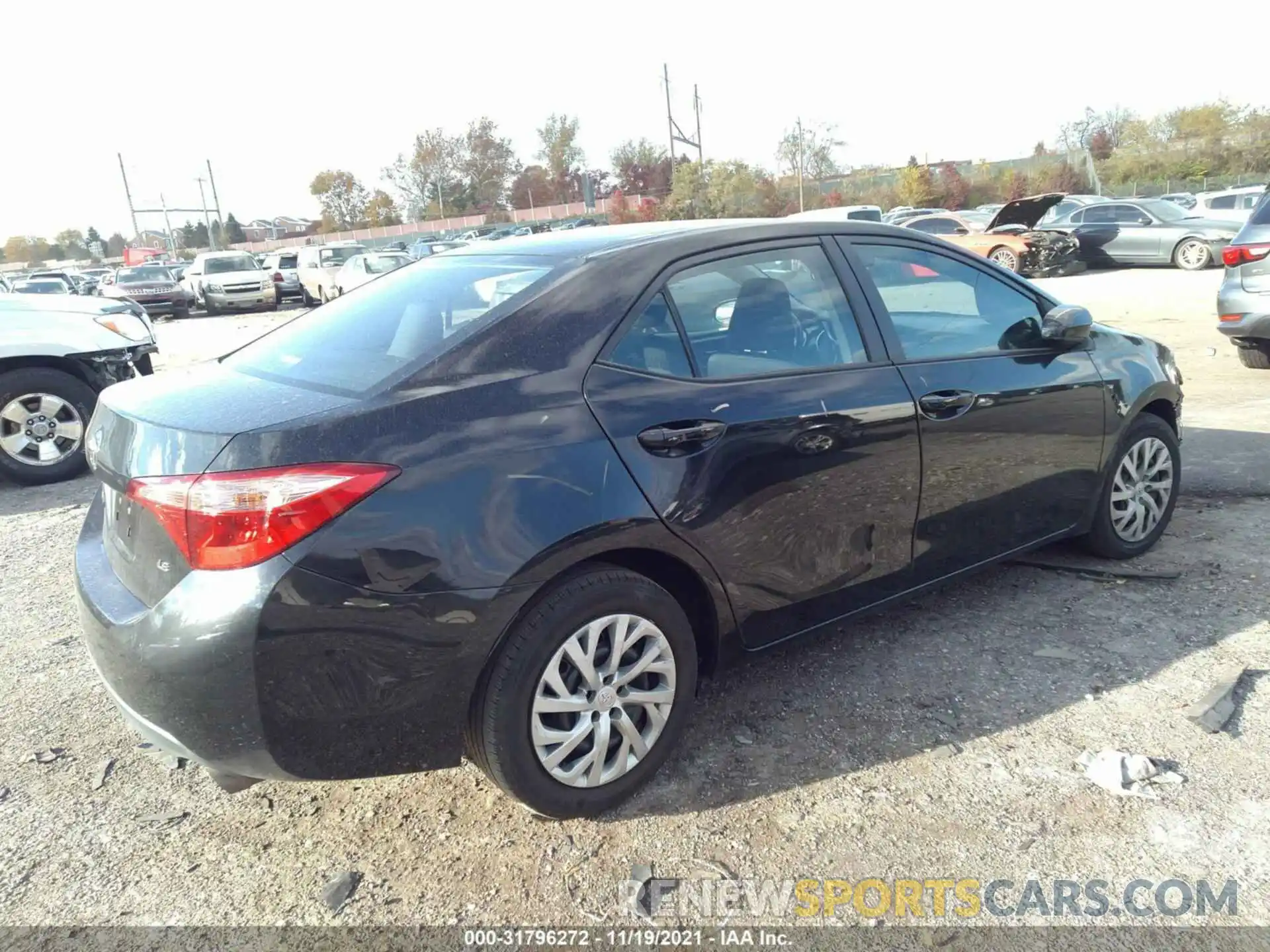 4 Photograph of a damaged car 2T1BURHE0KC174659 TOYOTA COROLLA 2019