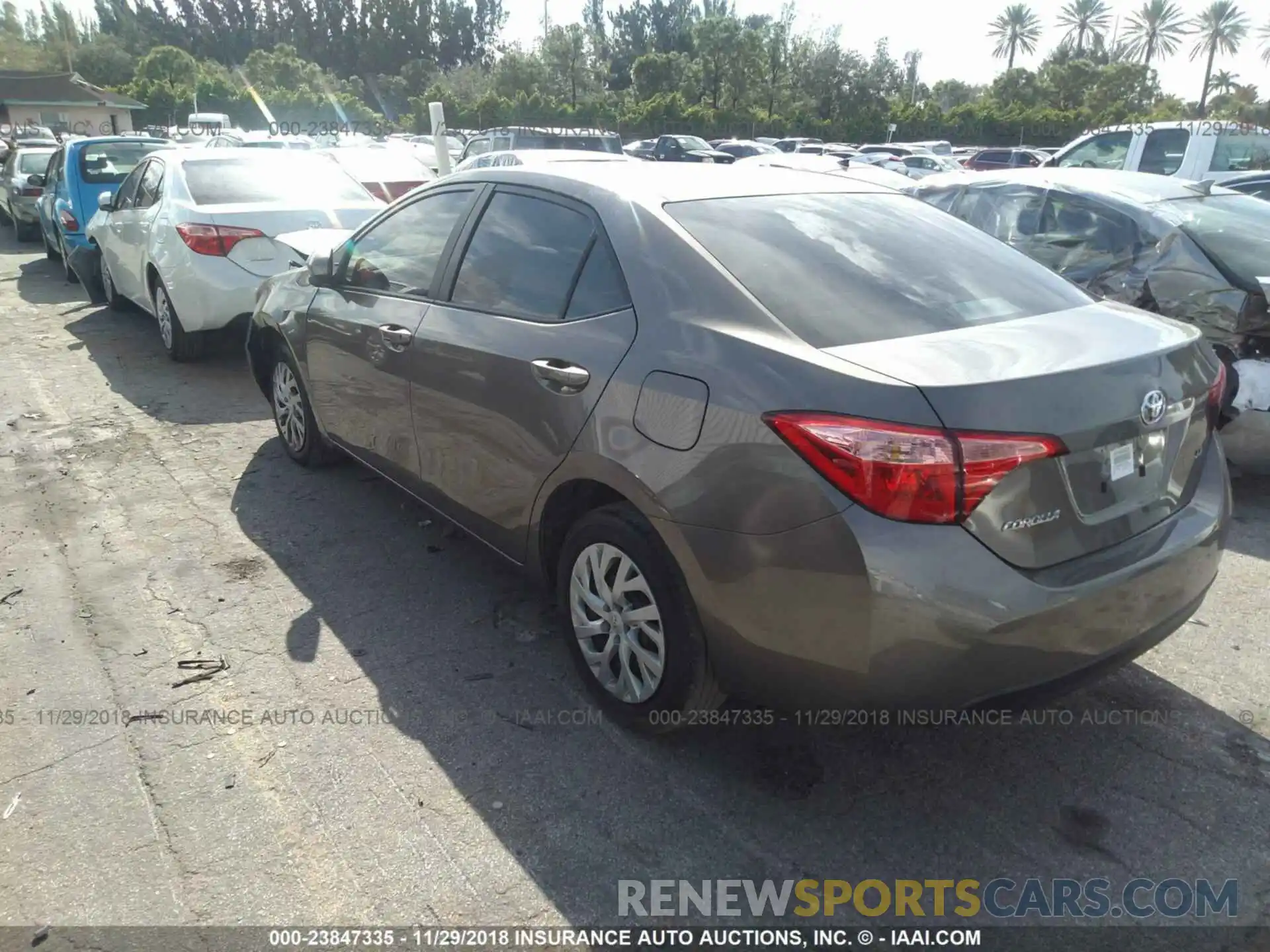 3 Photograph of a damaged car 2T1BURHE0KC175682 TOYOTA COROLLA 2019