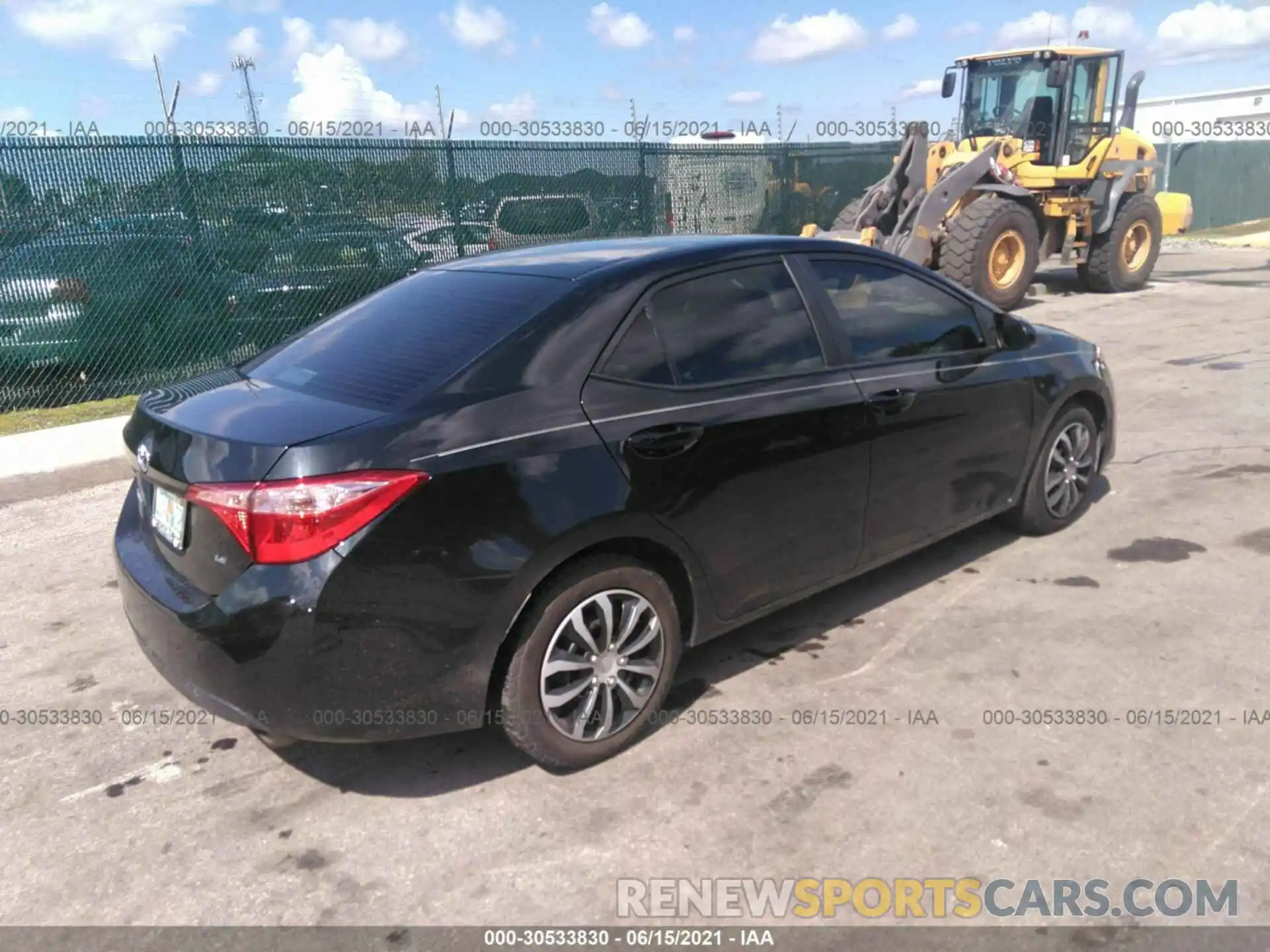 4 Photograph of a damaged car 2T1BURHE0KC176251 TOYOTA COROLLA 2019