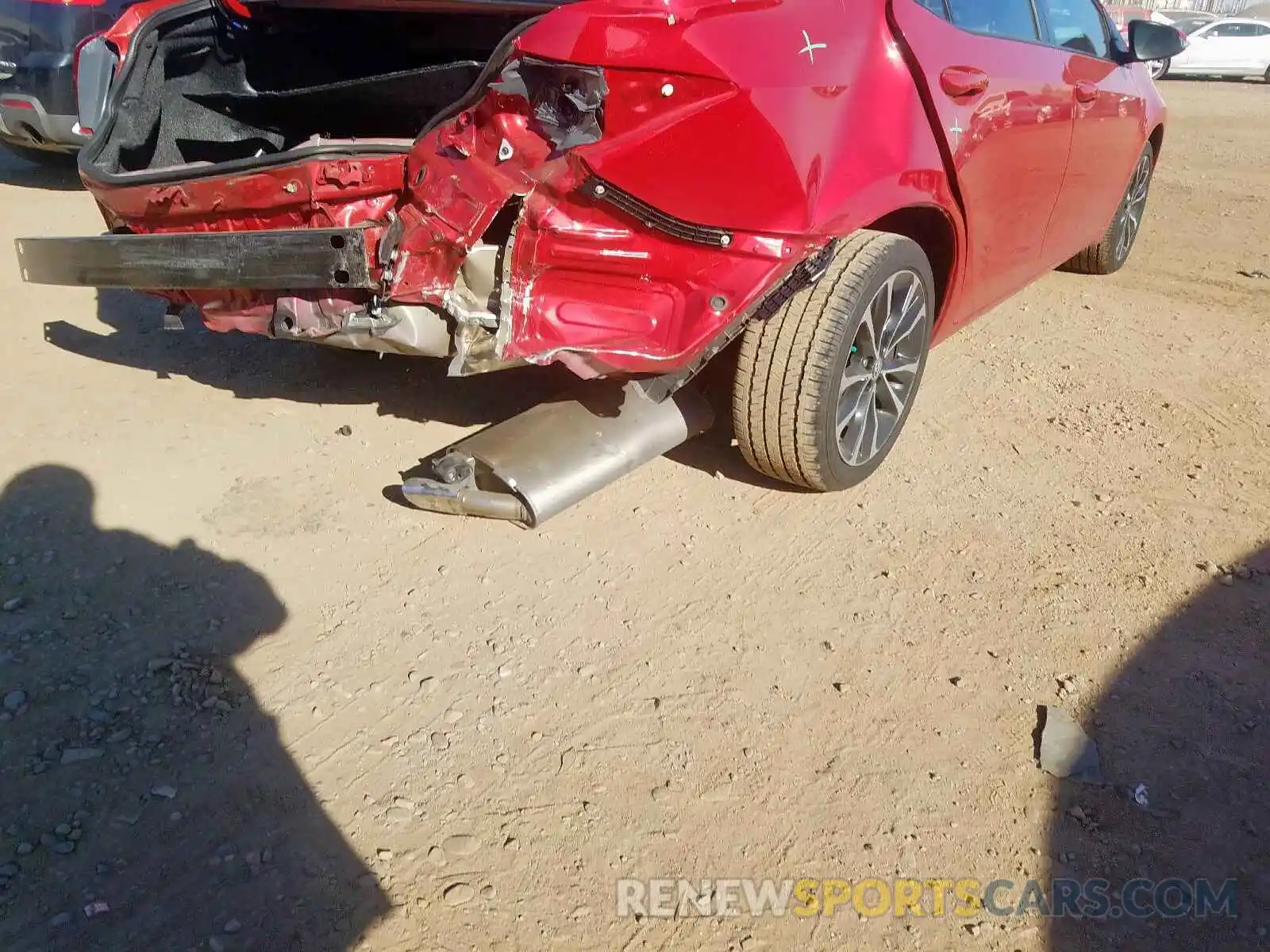 4 Photograph of a damaged car 2T1BURHE0KC176492 TOYOTA COROLLA 2019