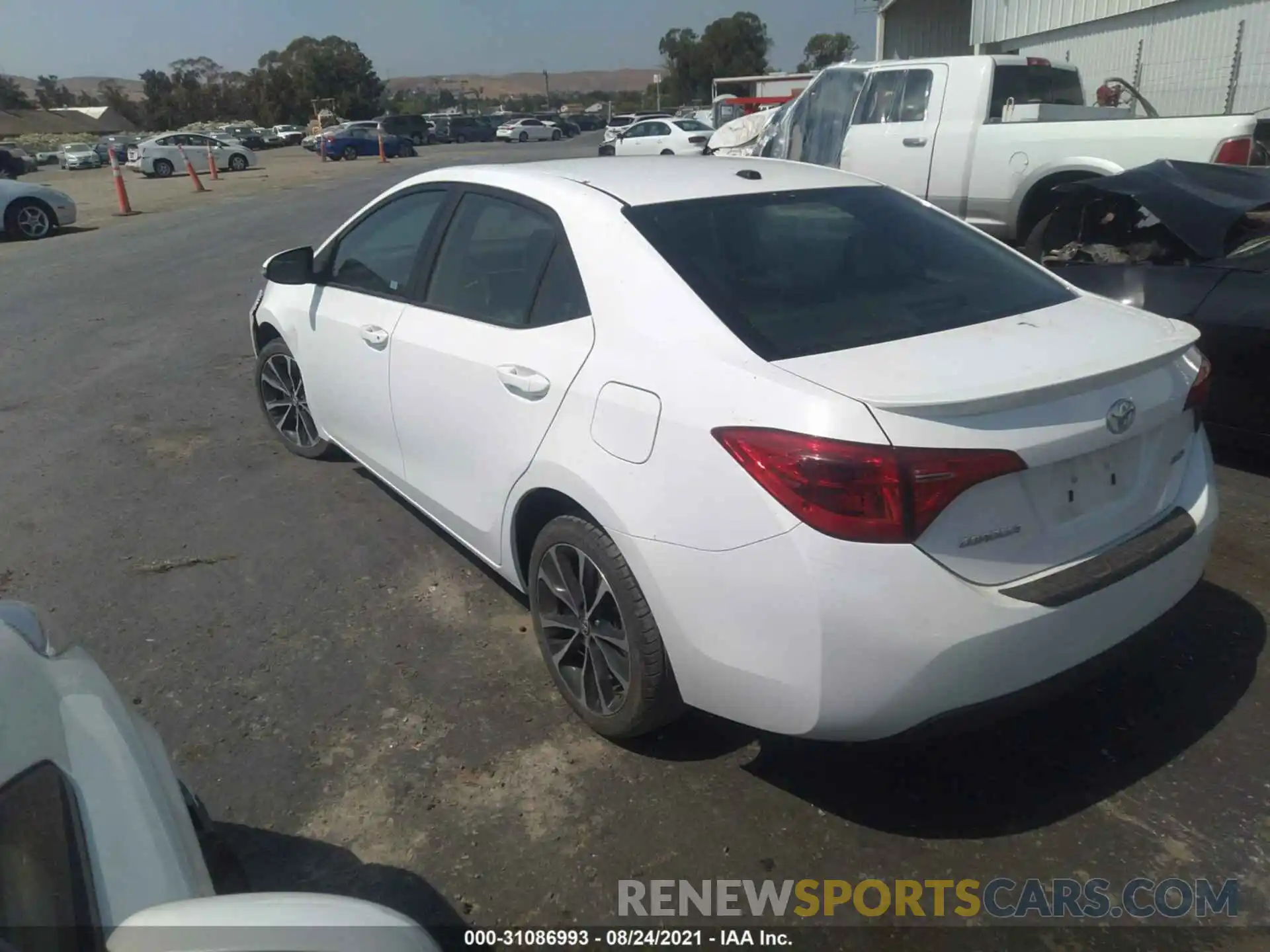 3 Photograph of a damaged car 2T1BURHE0KC177125 TOYOTA COROLLA 2019