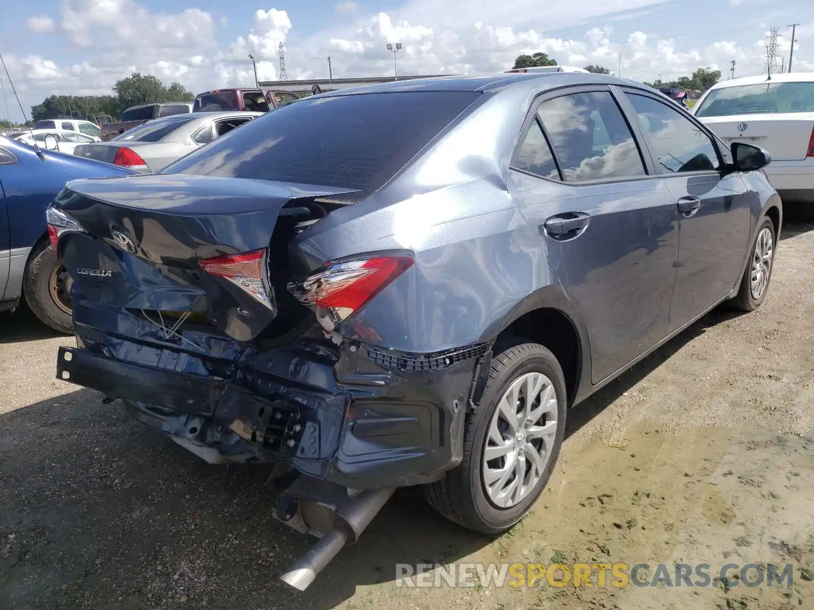 4 Photograph of a damaged car 2T1BURHE0KC177173 TOYOTA COROLLA 2019