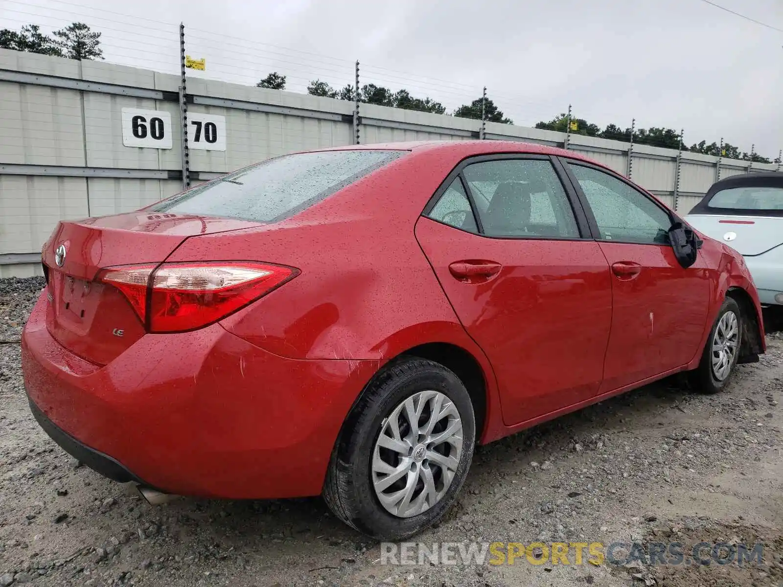 4 Photograph of a damaged car 2T1BURHE0KC177724 TOYOTA COROLLA 2019