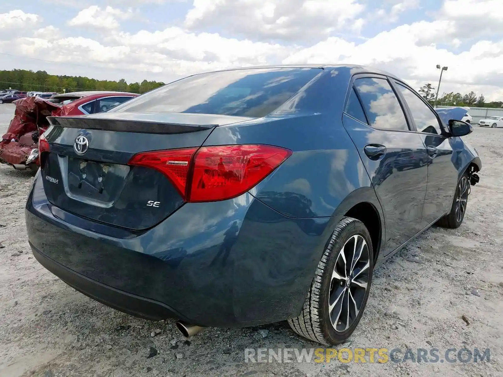 4 Photograph of a damaged car 2T1BURHE0KC178422 TOYOTA COROLLA 2019