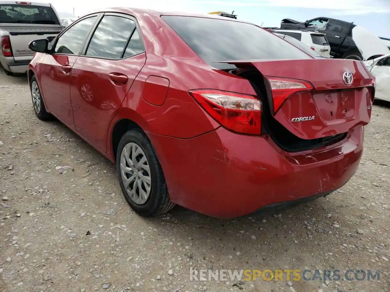 3 Photograph of a damaged car 2T1BURHE0KC179831 TOYOTA COROLLA 2019