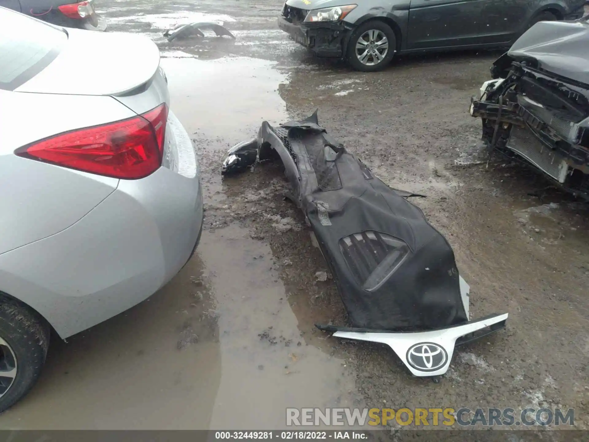 12 Photograph of a damaged car 2T1BURHE0KC180137 TOYOTA COROLLA 2019