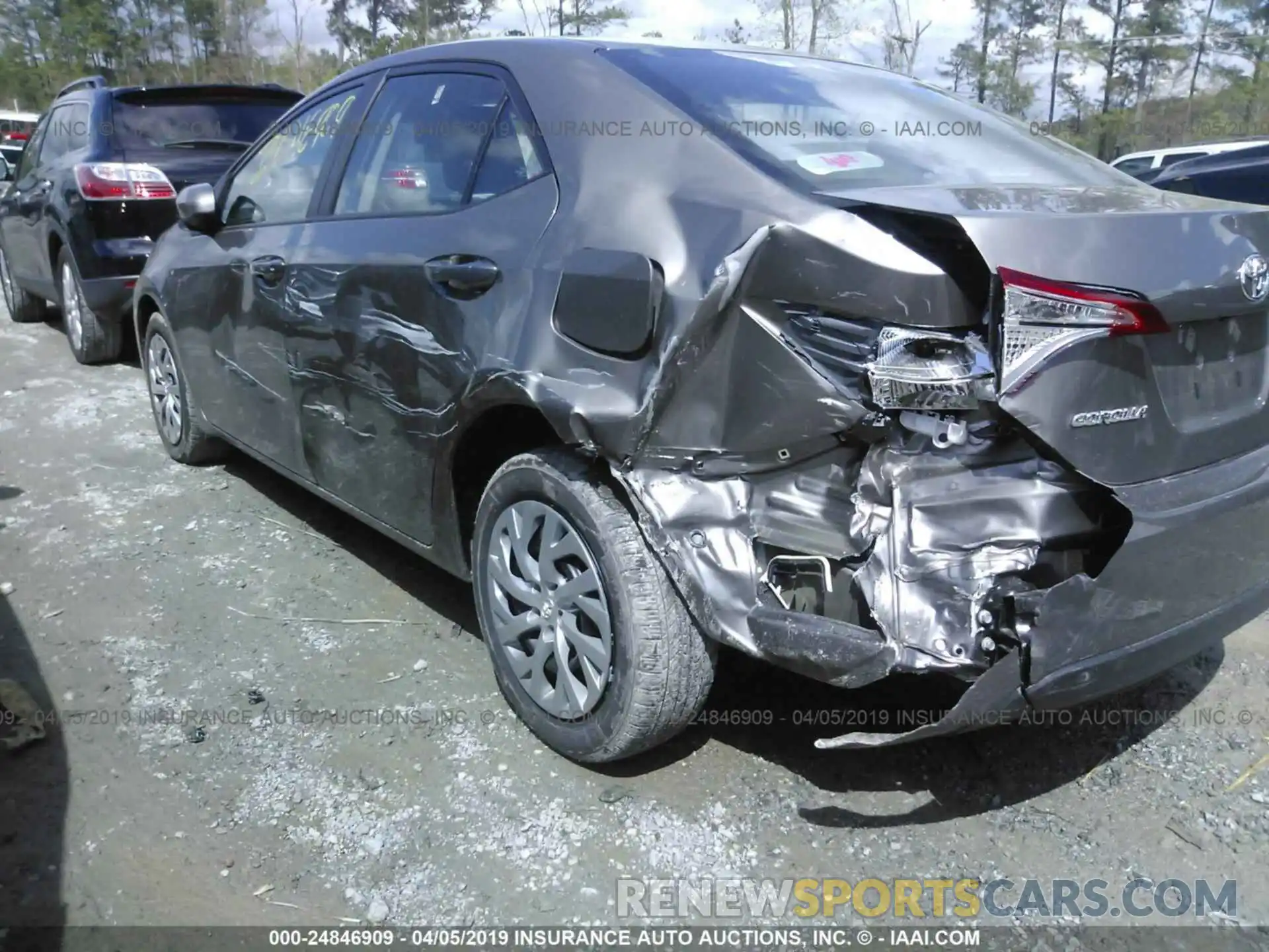 6 Photograph of a damaged car 2T1BURHE0KC180168 TOYOTA COROLLA 2019