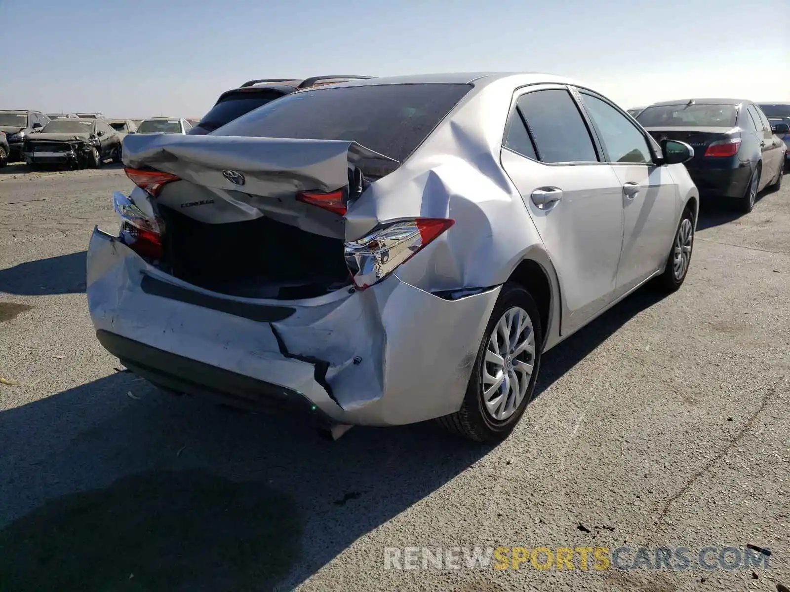 4 Photograph of a damaged car 2T1BURHE0KC180252 TOYOTA COROLLA 2019