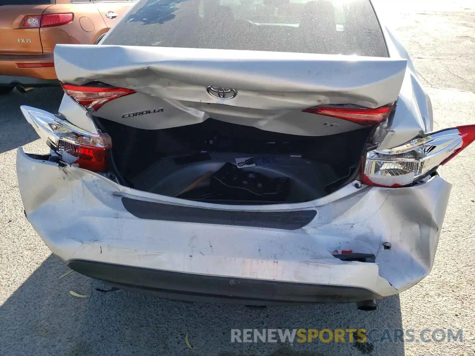 9 Photograph of a damaged car 2T1BURHE0KC180252 TOYOTA COROLLA 2019