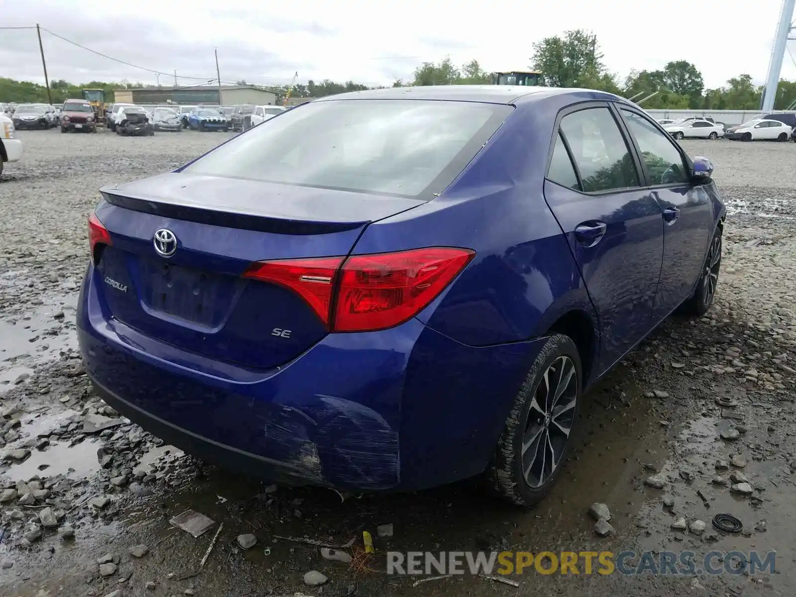 4 Photograph of a damaged car 2T1BURHE0KC180400 TOYOTA COROLLA 2019