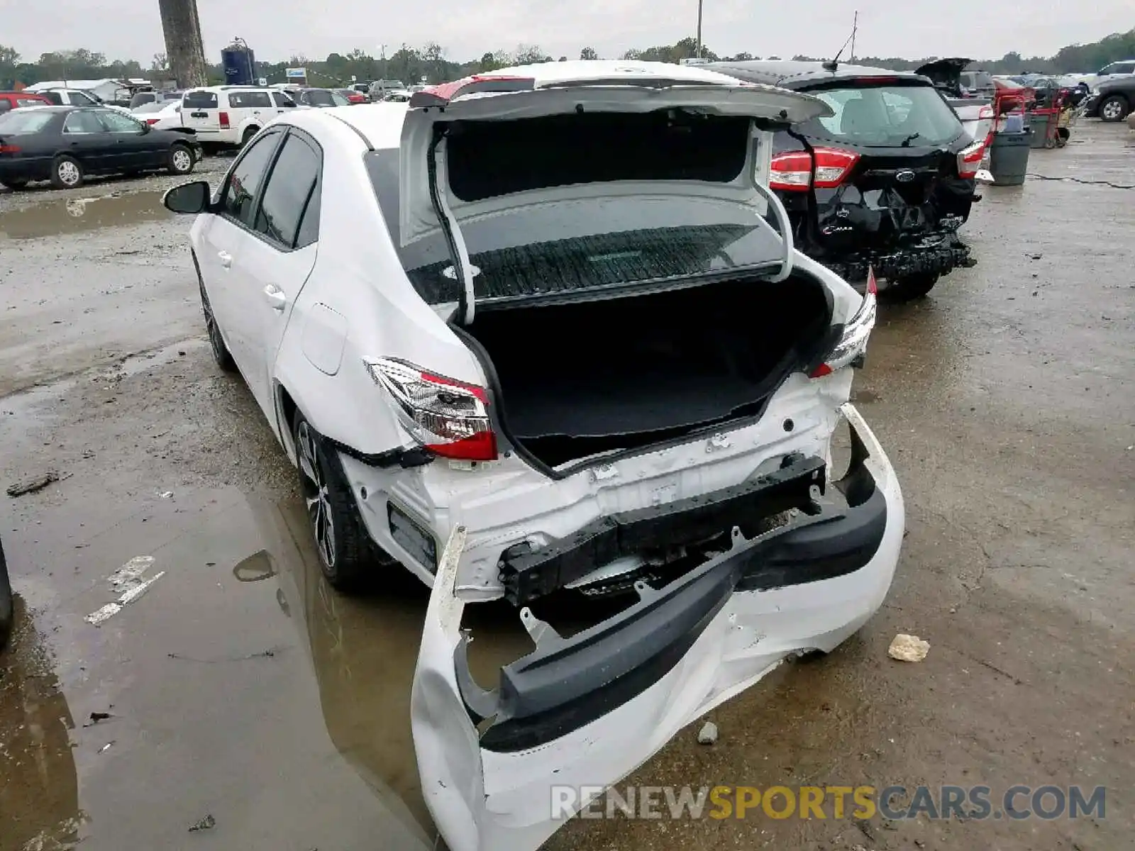 3 Photograph of a damaged car 2T1BURHE0KC181255 TOYOTA COROLLA 2019