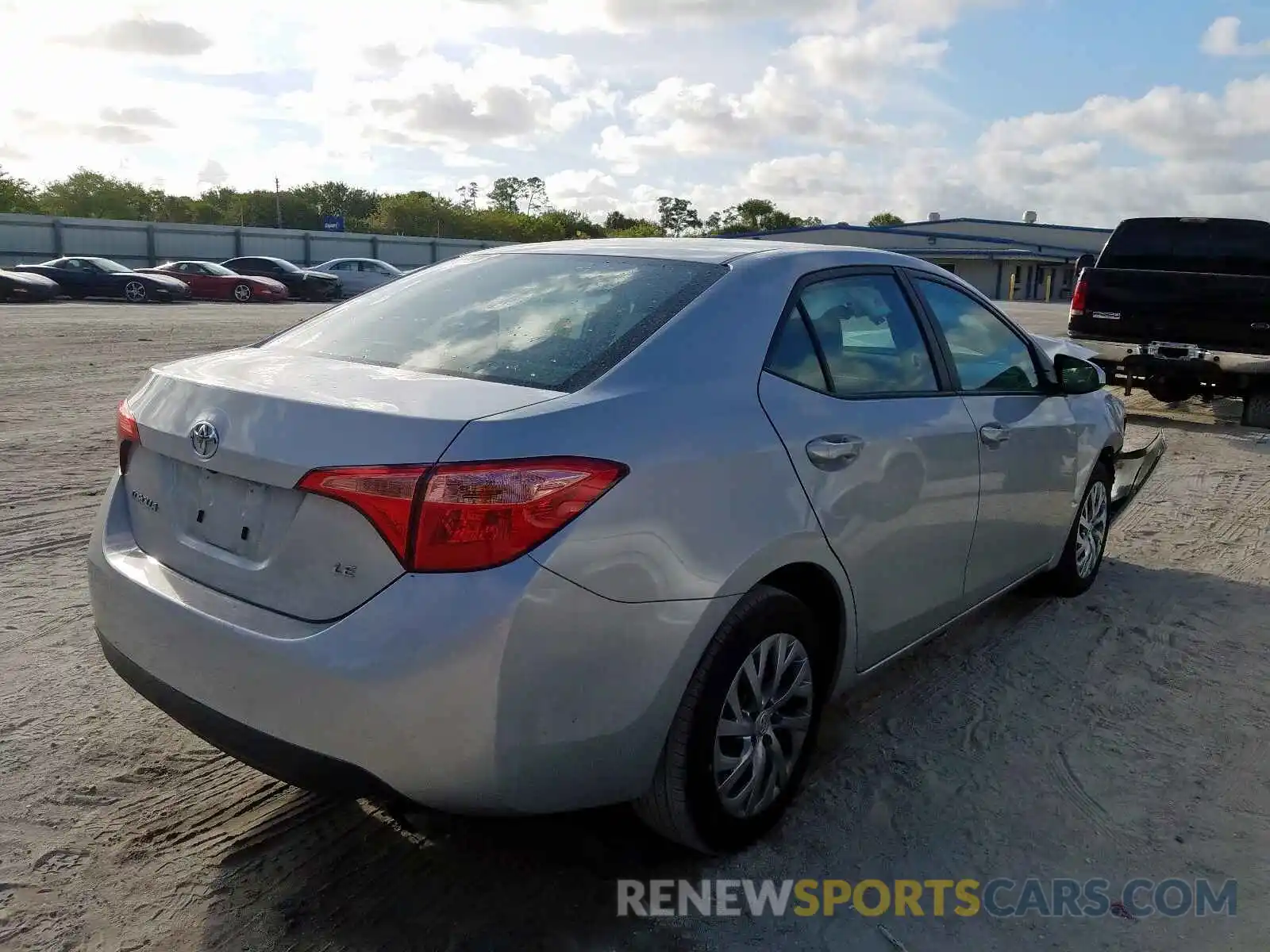 4 Photograph of a damaged car 2T1BURHE0KC182017 TOYOTA COROLLA 2019