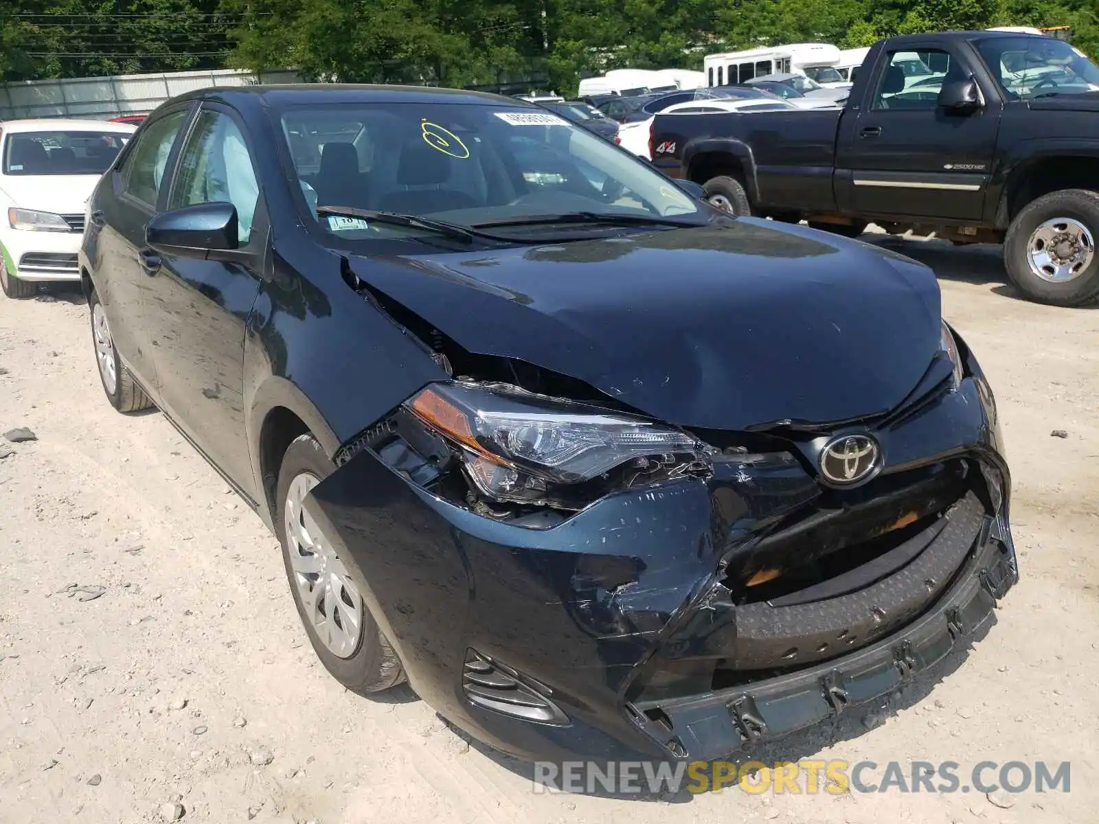 1 Photograph of a damaged car 2T1BURHE0KC182132 TOYOTA COROLLA 2019