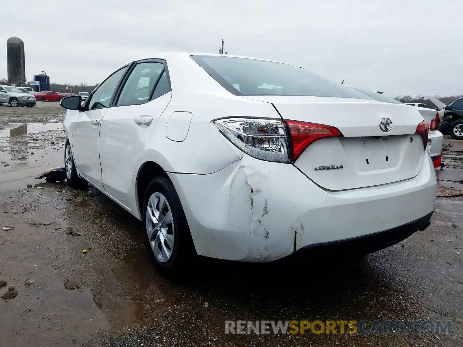 3 Photograph of a damaged car 2T1BURHE0KC182261 TOYOTA COROLLA 2019