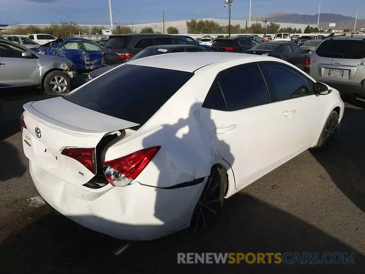 4 Photograph of a damaged car 2T1BURHE0KC182292 TOYOTA COROLLA 2019