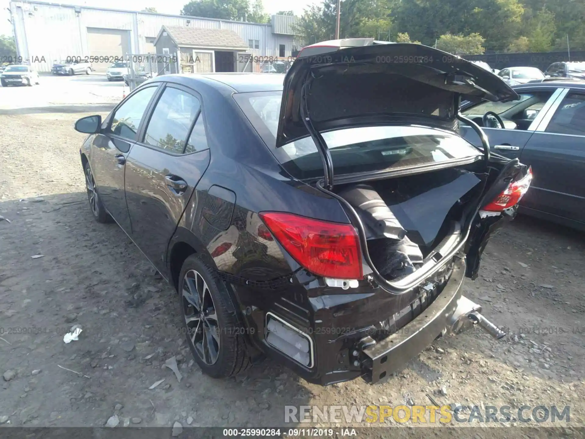 3 Photograph of a damaged car 2T1BURHE0KC182888 TOYOTA COROLLA 2019