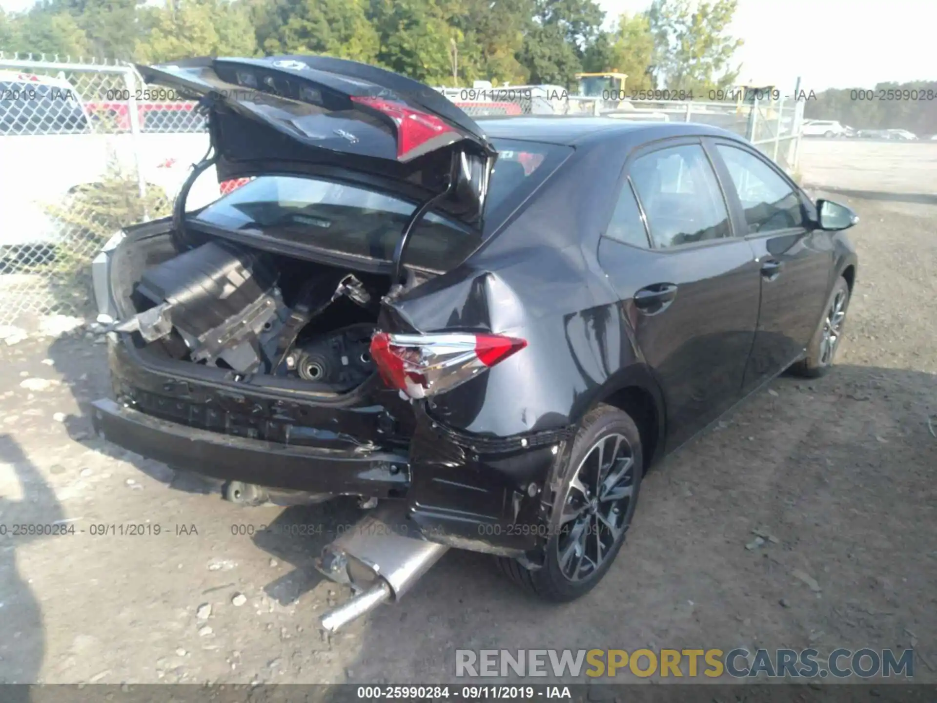 4 Photograph of a damaged car 2T1BURHE0KC182888 TOYOTA COROLLA 2019