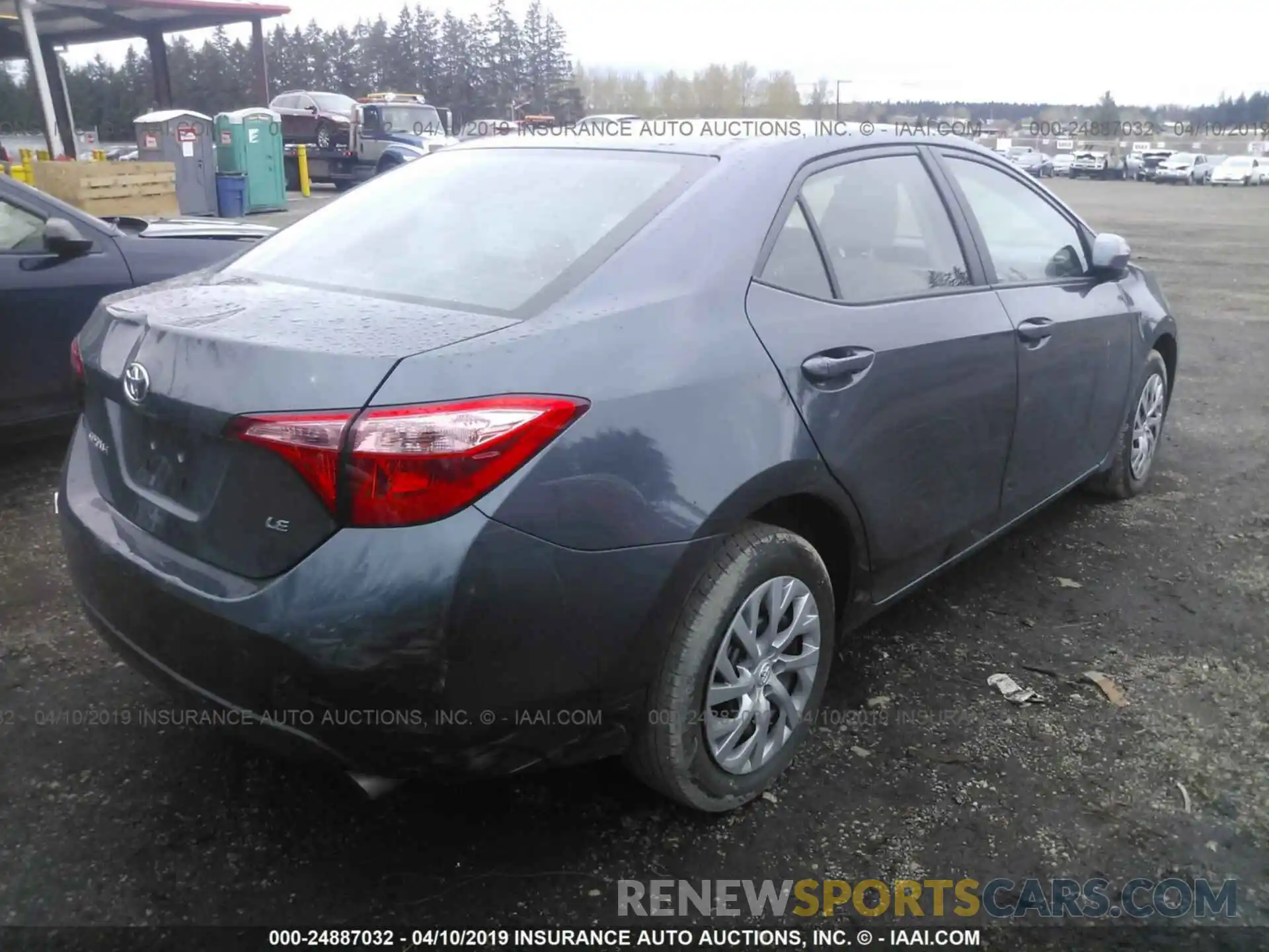 4 Photograph of a damaged car 2T1BURHE0KC183023 TOYOTA COROLLA 2019