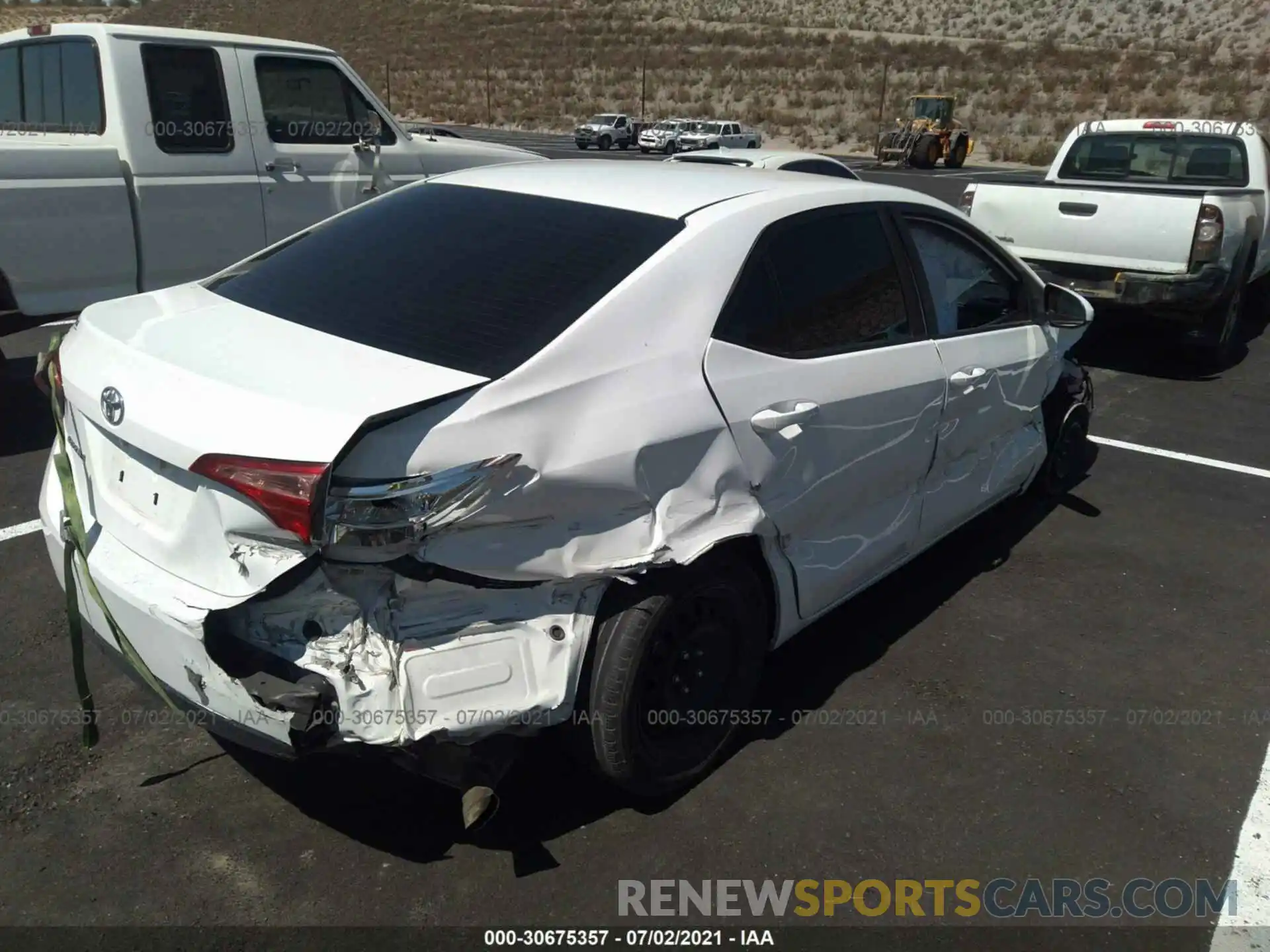 4 Photograph of a damaged car 2T1BURHE0KC183149 TOYOTA COROLLA 2019