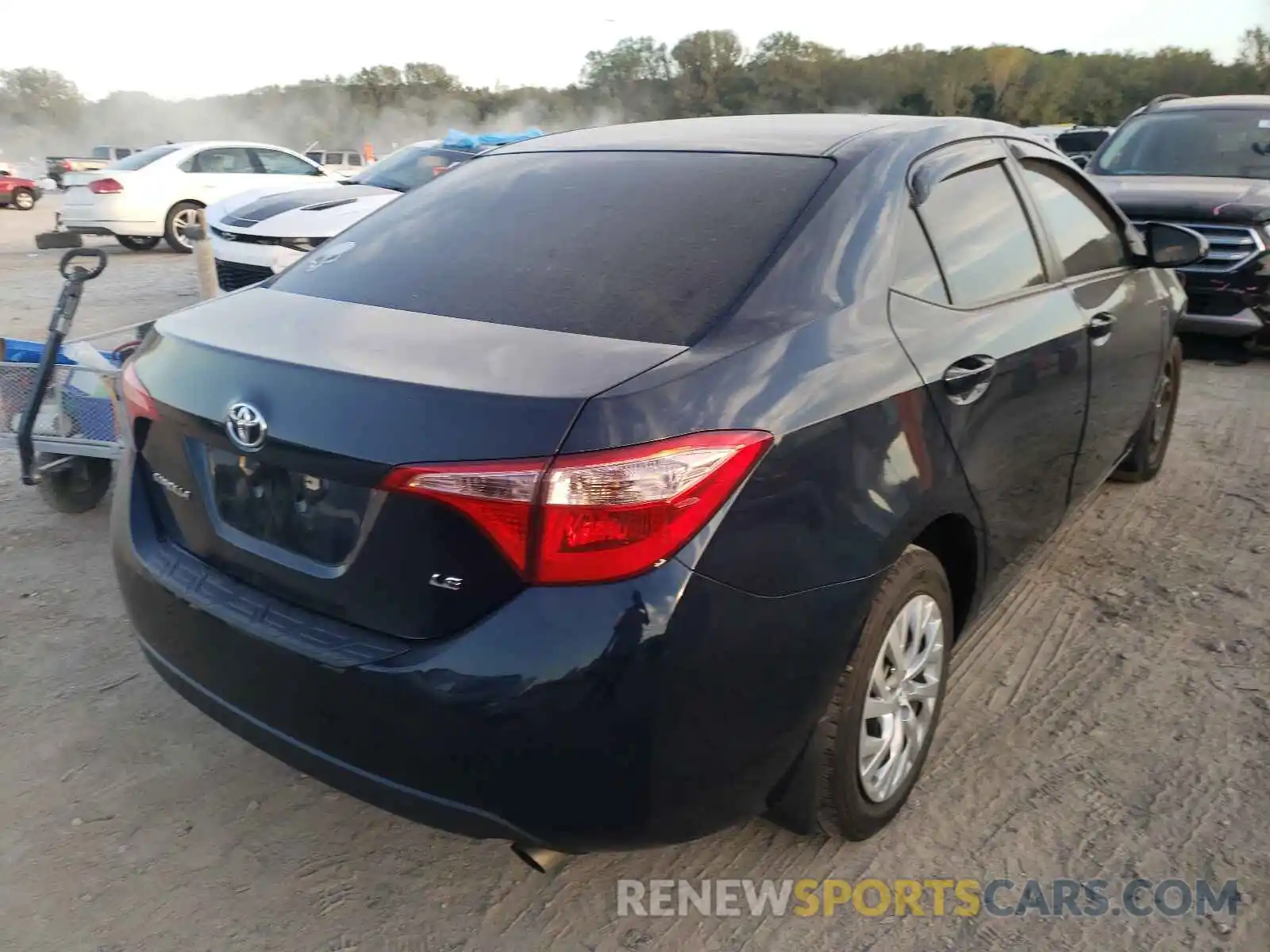 4 Photograph of a damaged car 2T1BURHE0KC184947 TOYOTA COROLLA 2019